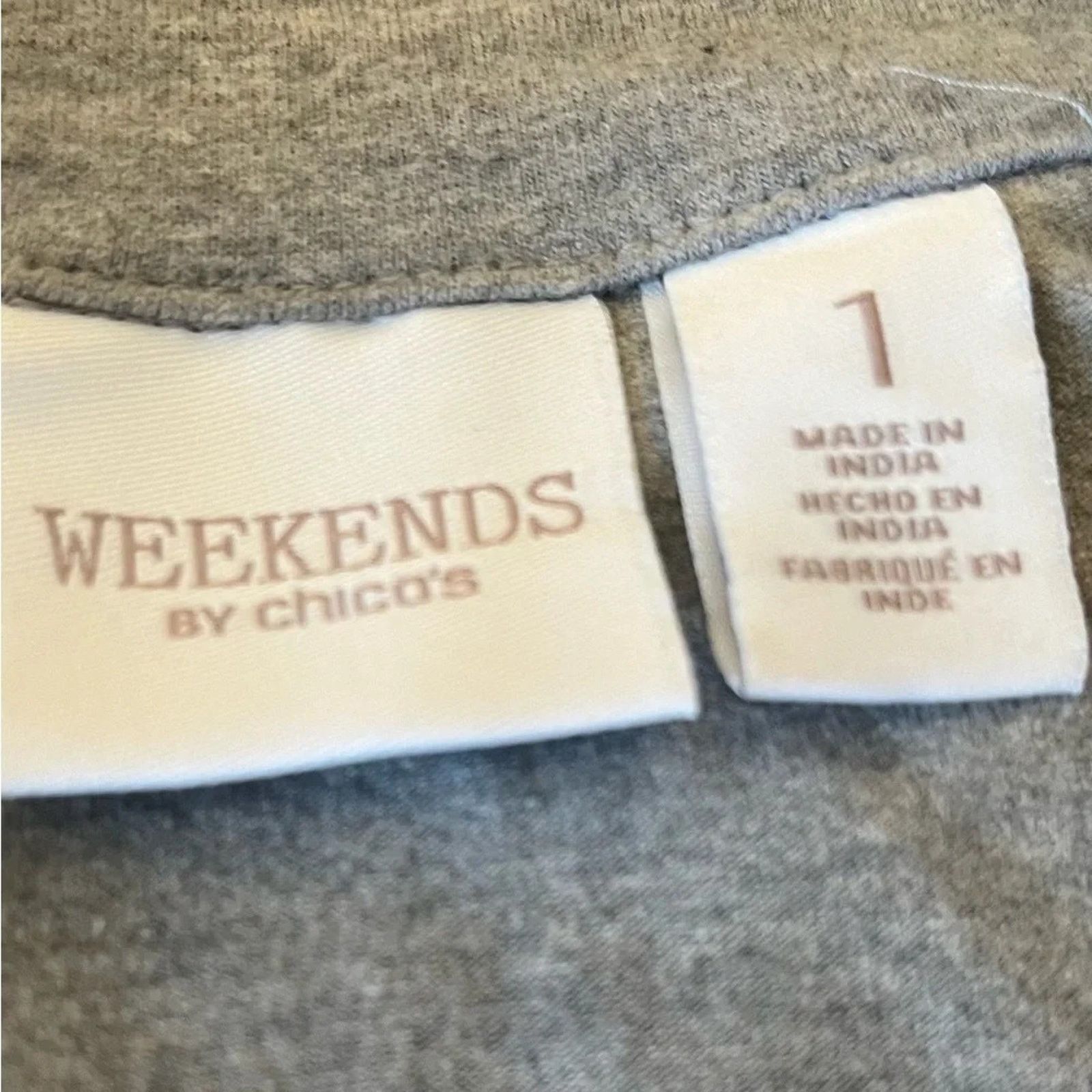 The Unbranded Brand Weekends by Chico’s jacket, size 1 (M/8). Size M / US 6-8 / IT 42-44 - 4 Thumbnail