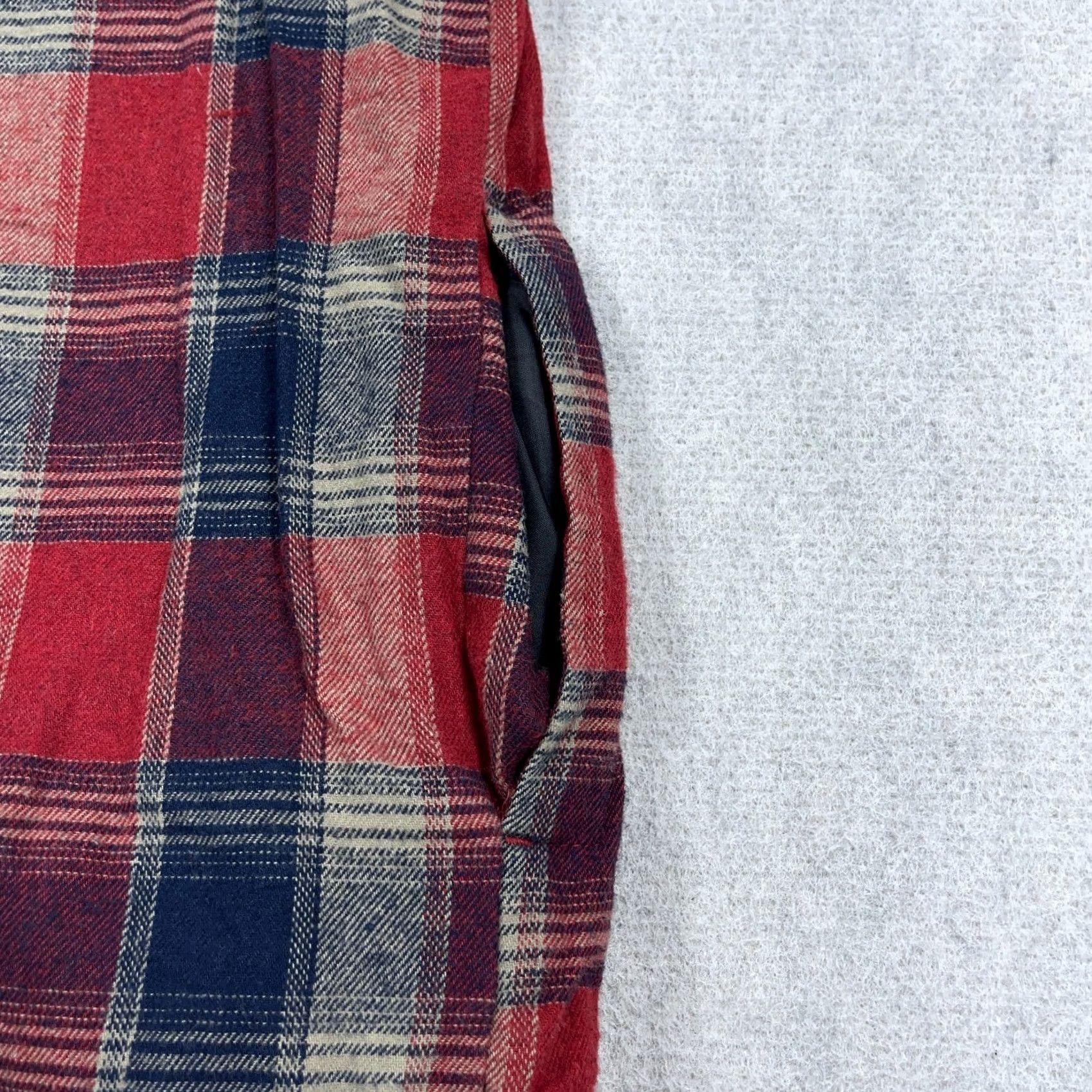 Vintage Legendary Whitetails Shacket Men Large Red Blue Flannel Shirt Jacket Lined Size US L / EU 52-54 / 3 - 6 Thumbnail