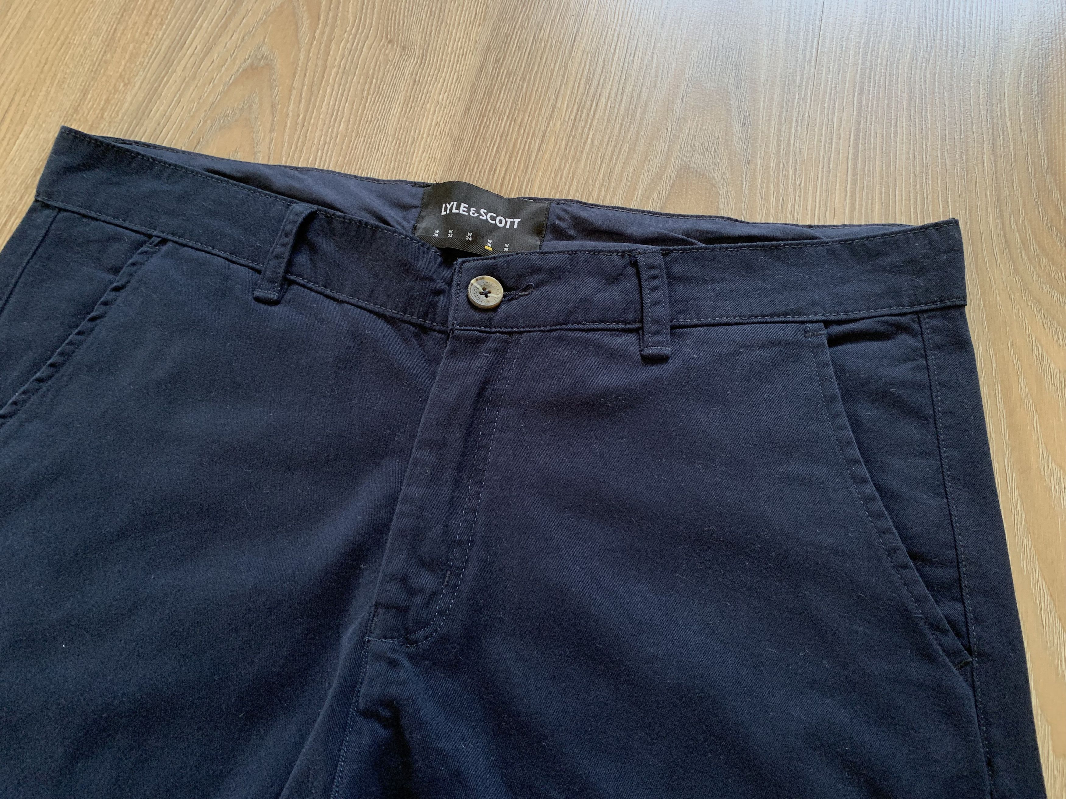 Lyle & Scott Lyle & Scott Navy Multi Pocket Cargo Shorts Size US 36 / EU 52 - 4 Thumbnail
