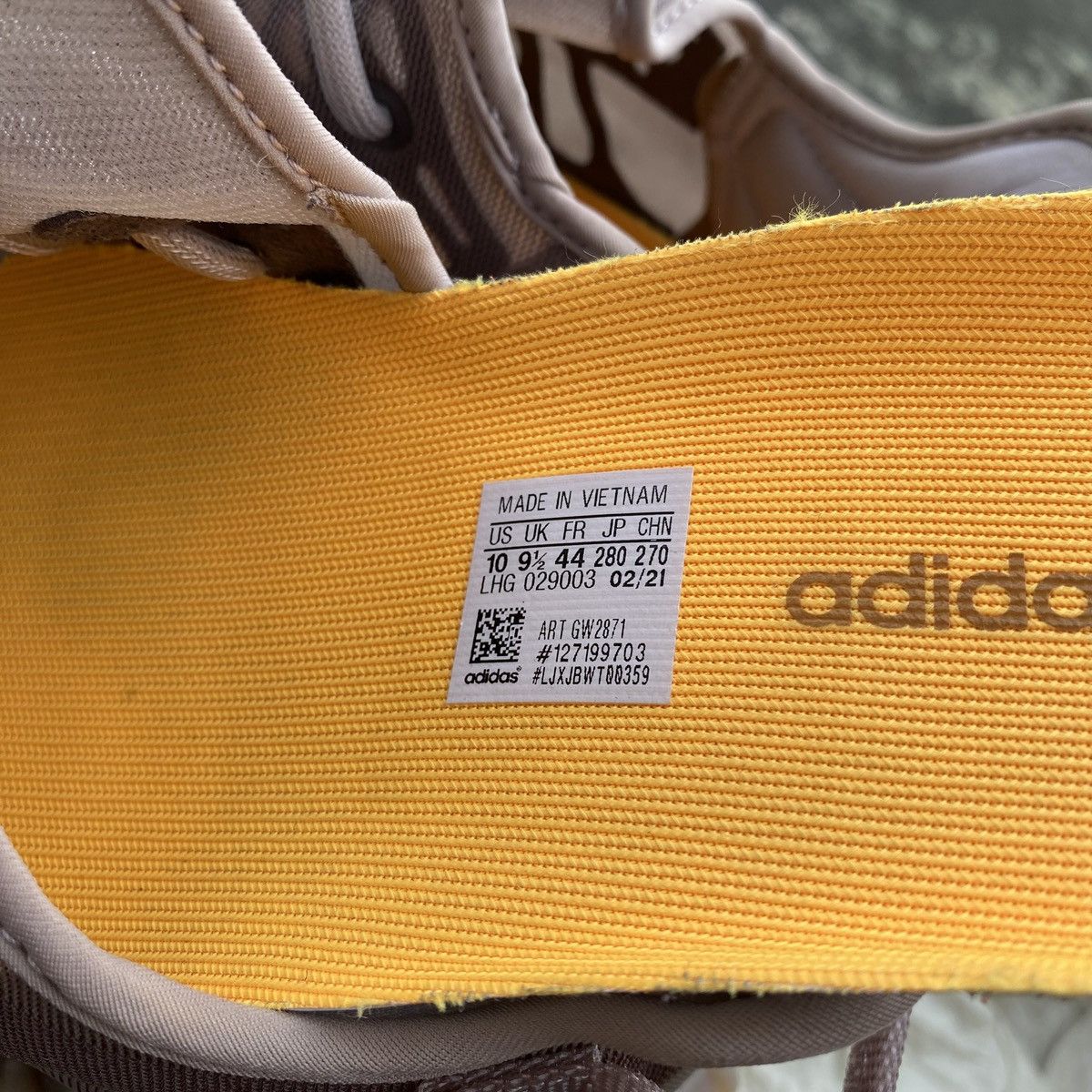 Adidas × Kanye West Adidas yeezy boost 350 v2 kanye west mono mist Size US 10 / EU 43 - 7 Thumbnail