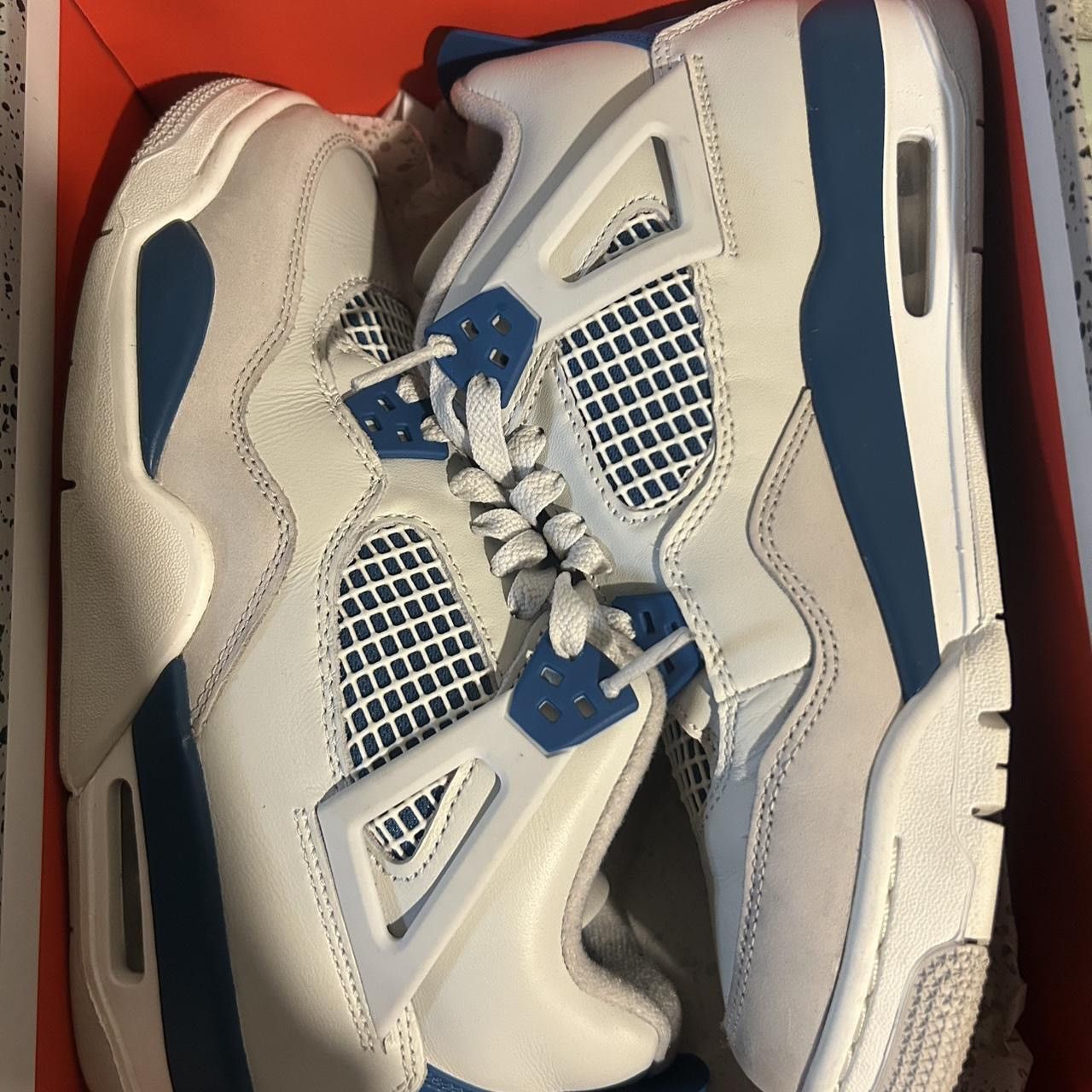 Jordan Brand Jordan retro 4 military blue Size US 7 / EU 40 - 1 Thumbnail