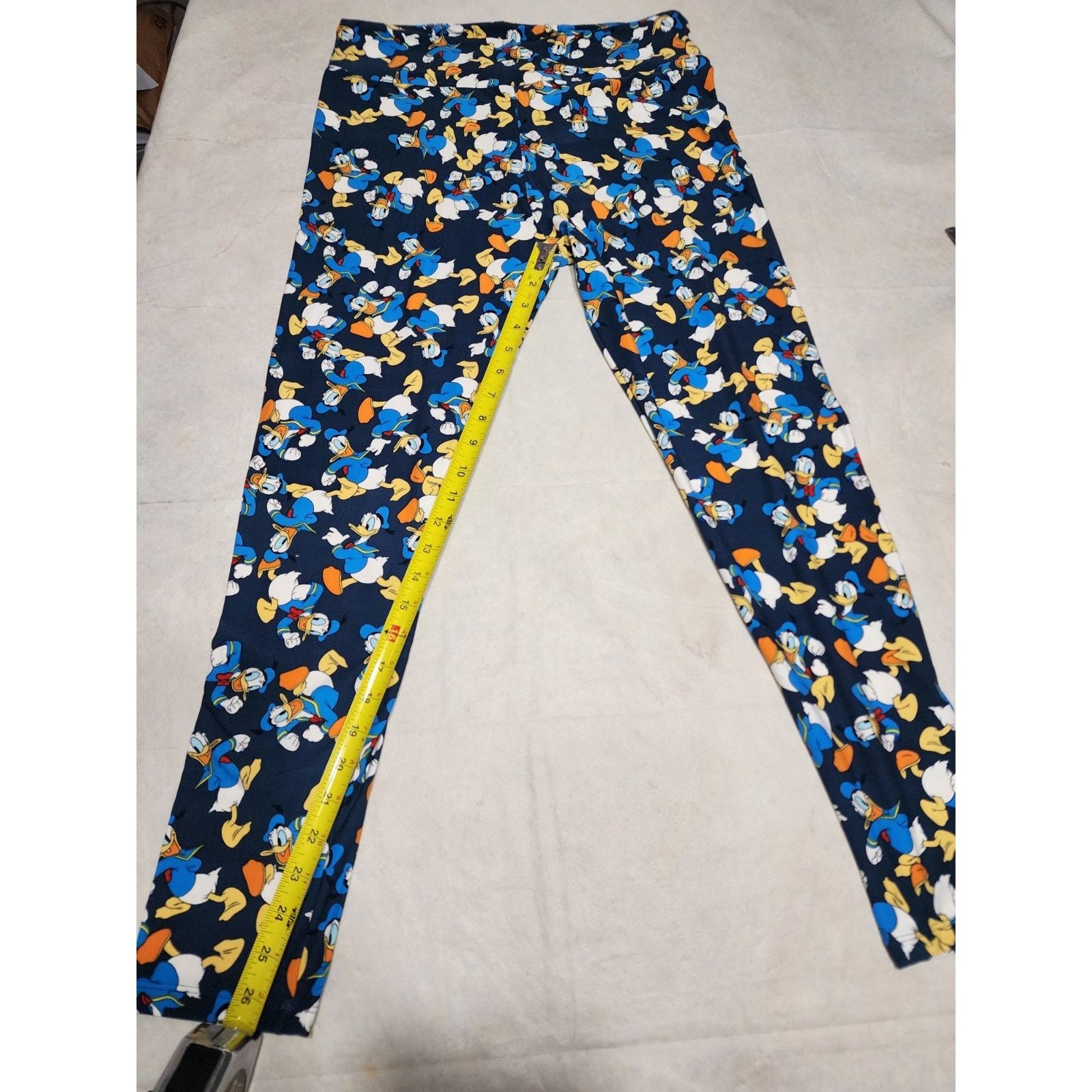 Other LuLaRoe Disney Donald Duck Leggings OS Tall & Curvy Stretch Size 27" / US 4 / IT 40 - 1 Thumbnail