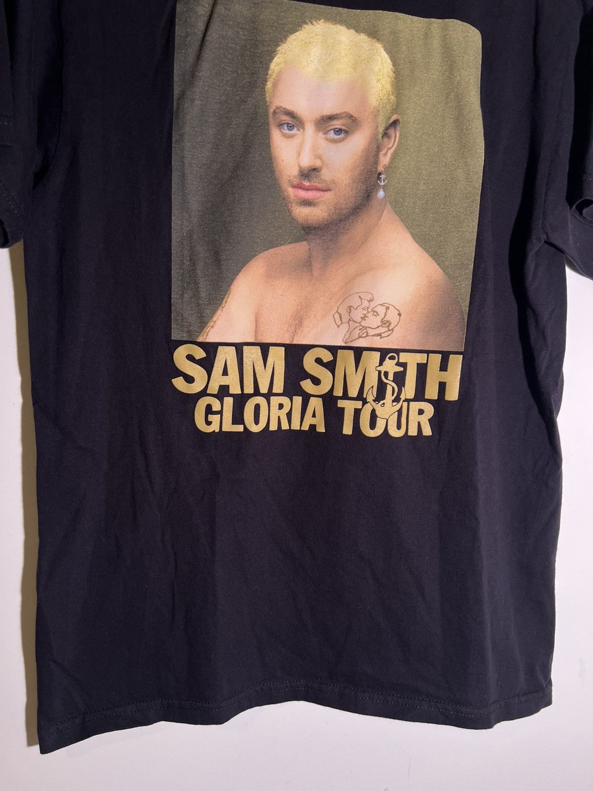 Vintage 2023 Sam Smith Gloria Pop Singer Artist Retro Music T Shirt Size US M / EU 48-50 / 2 - 4 Thumbnail