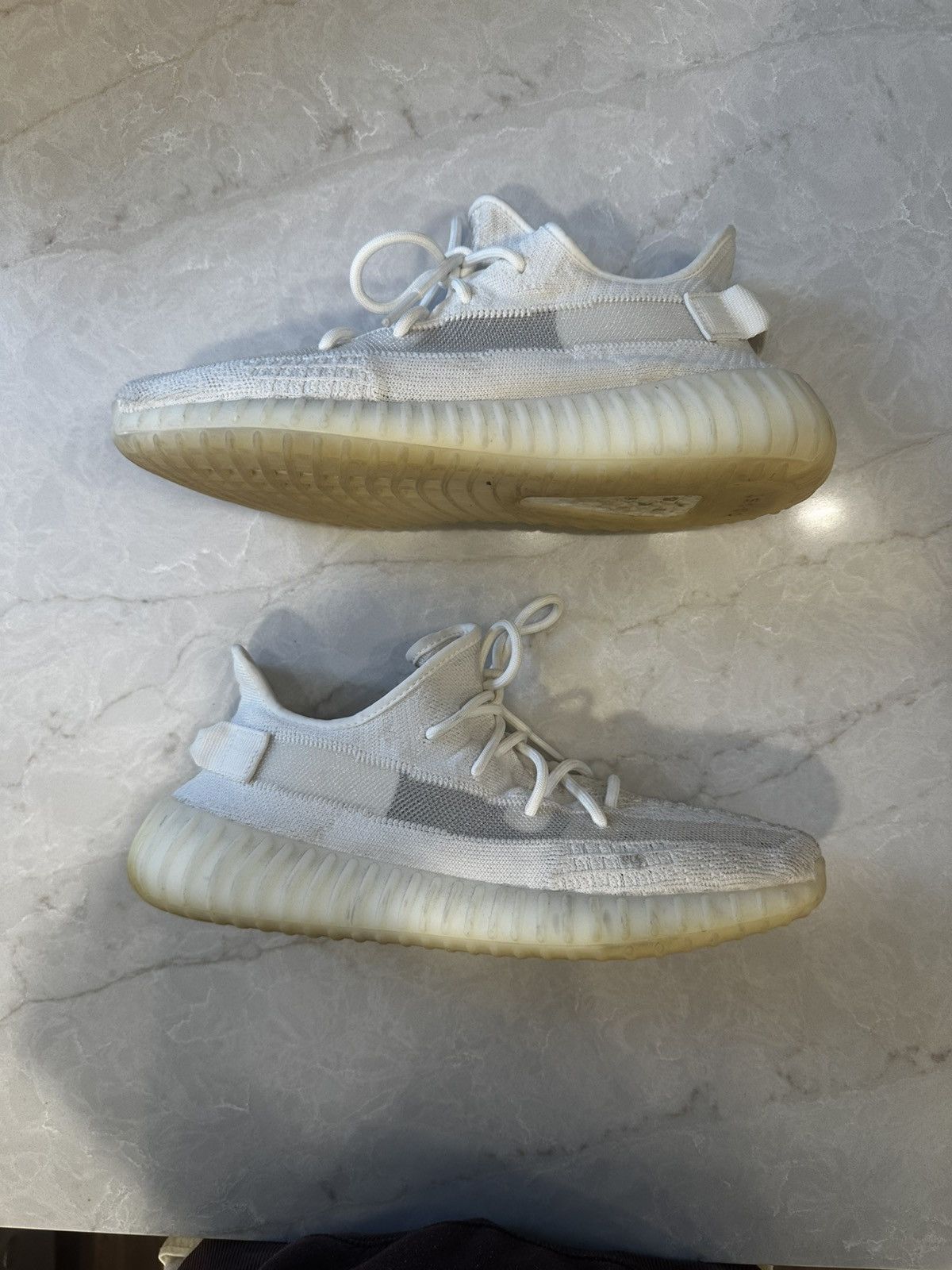 Adidas Yeezy Boost 350 V2 Bone Size US 11 / EU 44 - 3 Thumbnail