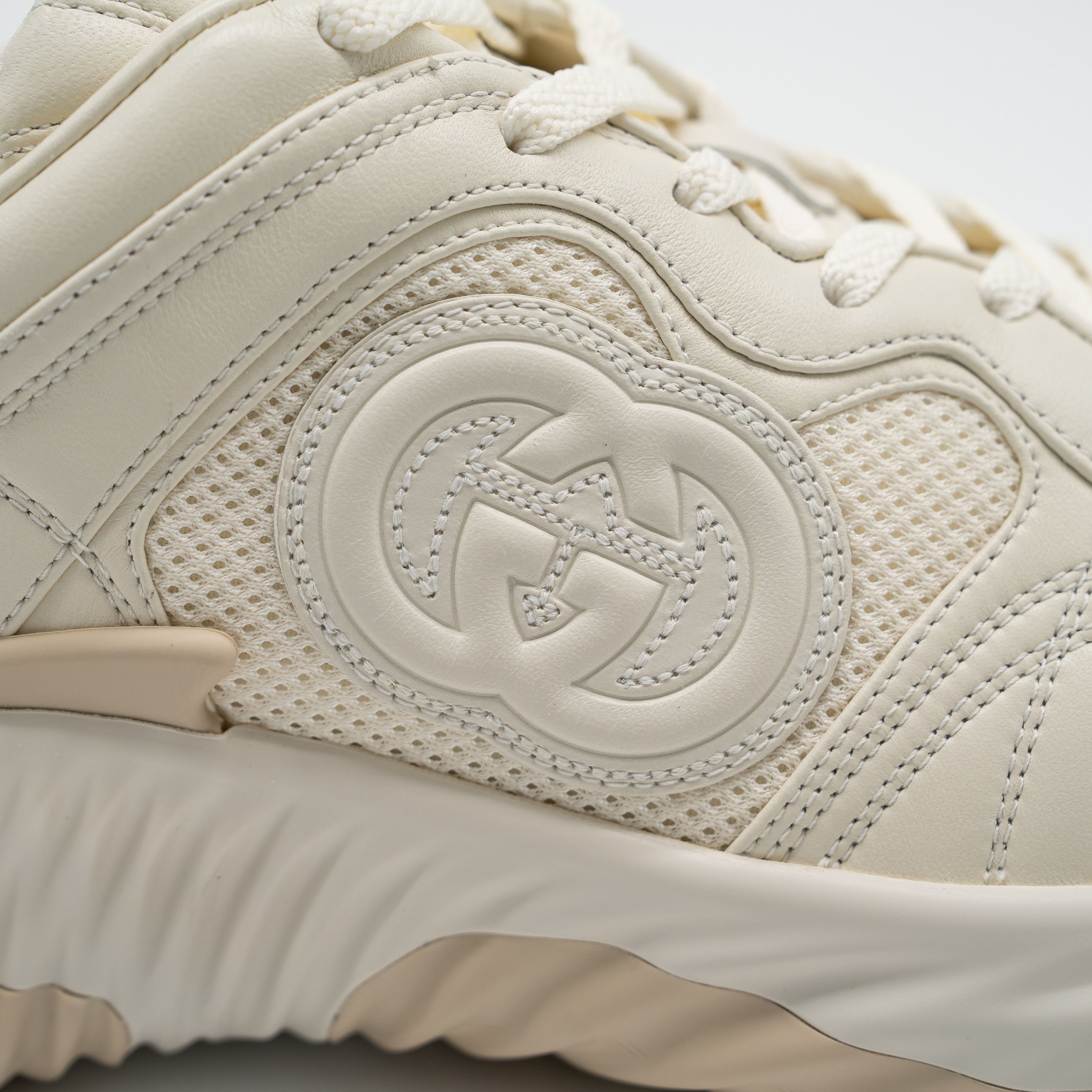 Gucci 10us Gucci Ripple Sneakers Off White GG Leather Interlocking Size US 10 / EU 43 - 9 Thumbnail