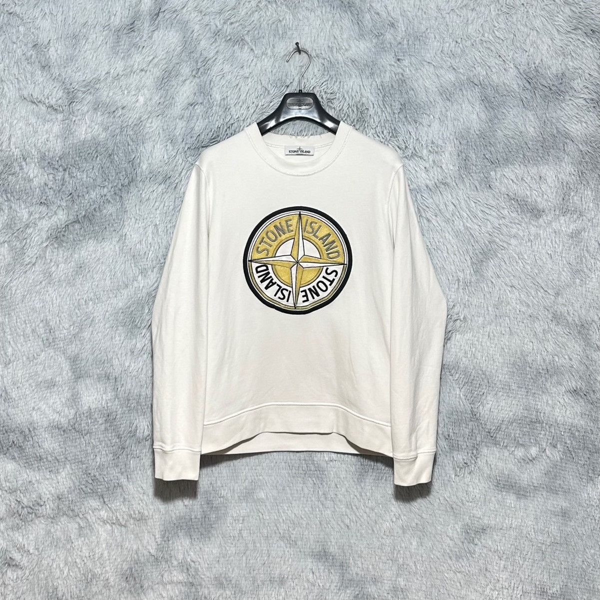 Stone Island Stone Island White Crewneck Designer Size US M / EU 48-50 / 2 - 1 Thumbnail