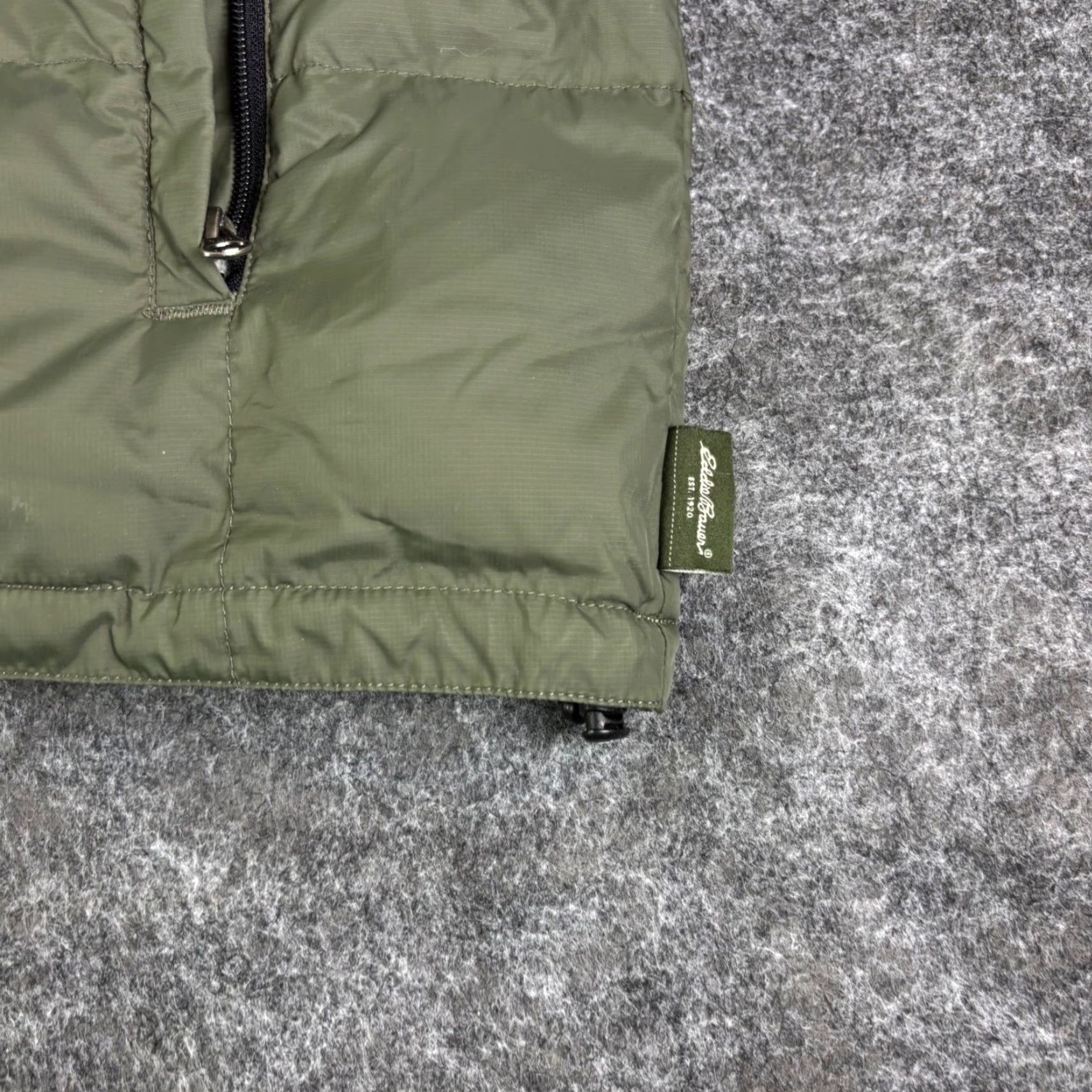 Eddie Bauer Eddie Bauer Men's Quilted Puffer Vest Olive Green Full Zip Insulated Outdoor 2X Size US XXL / EU 58 / 5 - 6 Thumbnail