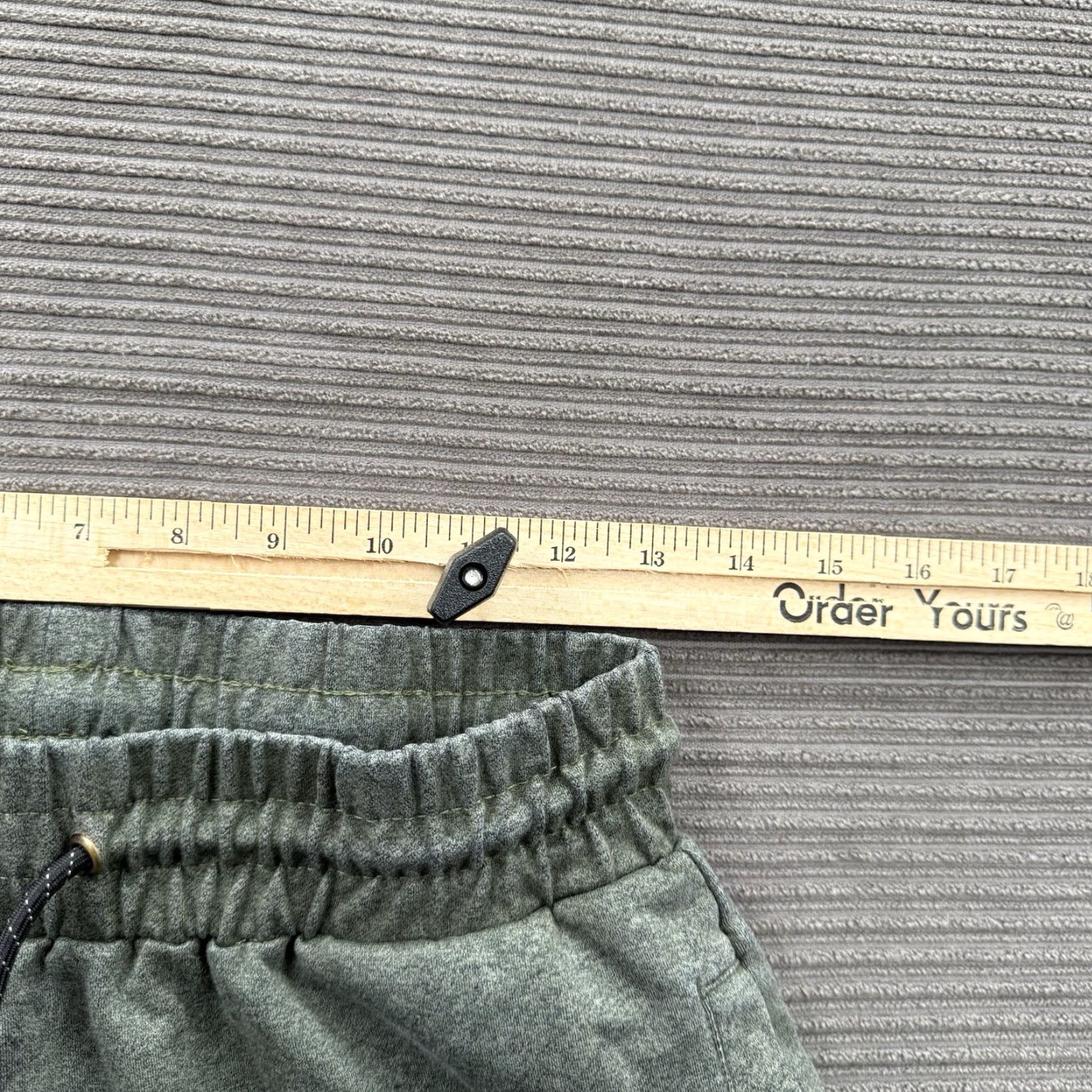 Vintage Alphalete Joggers Men Small Green Cotton Polyester Zip Pocket Athletic Everyday Sports Activewear Tapered Inseam 30 Size US 29 - 6 Thumbnail