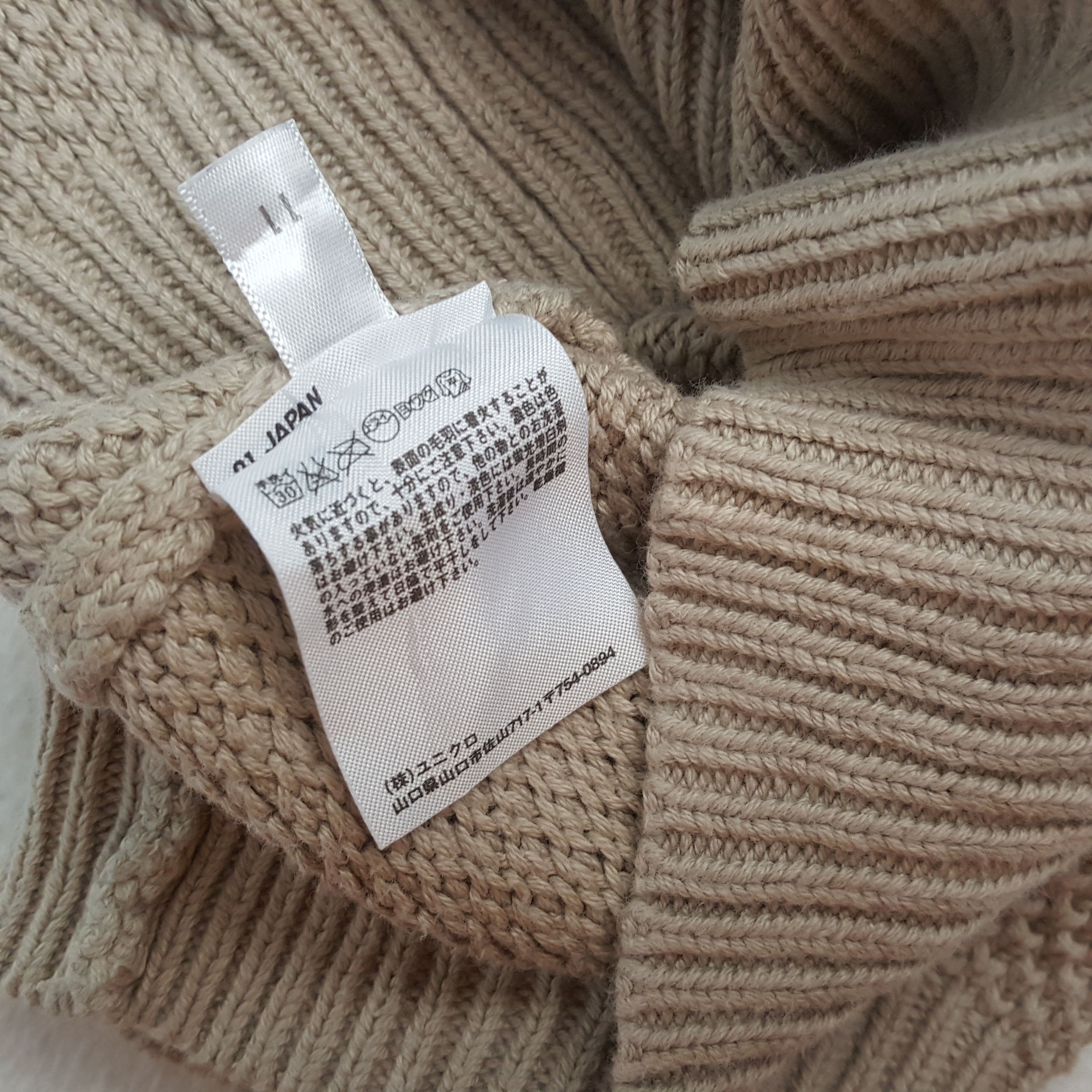 Japanese Brand × Uniqlo UNIQLO Japanese Brand Custom Skulls Style Knitwear Size US L / EU 52-54 / 3 - 7 Thumbnail