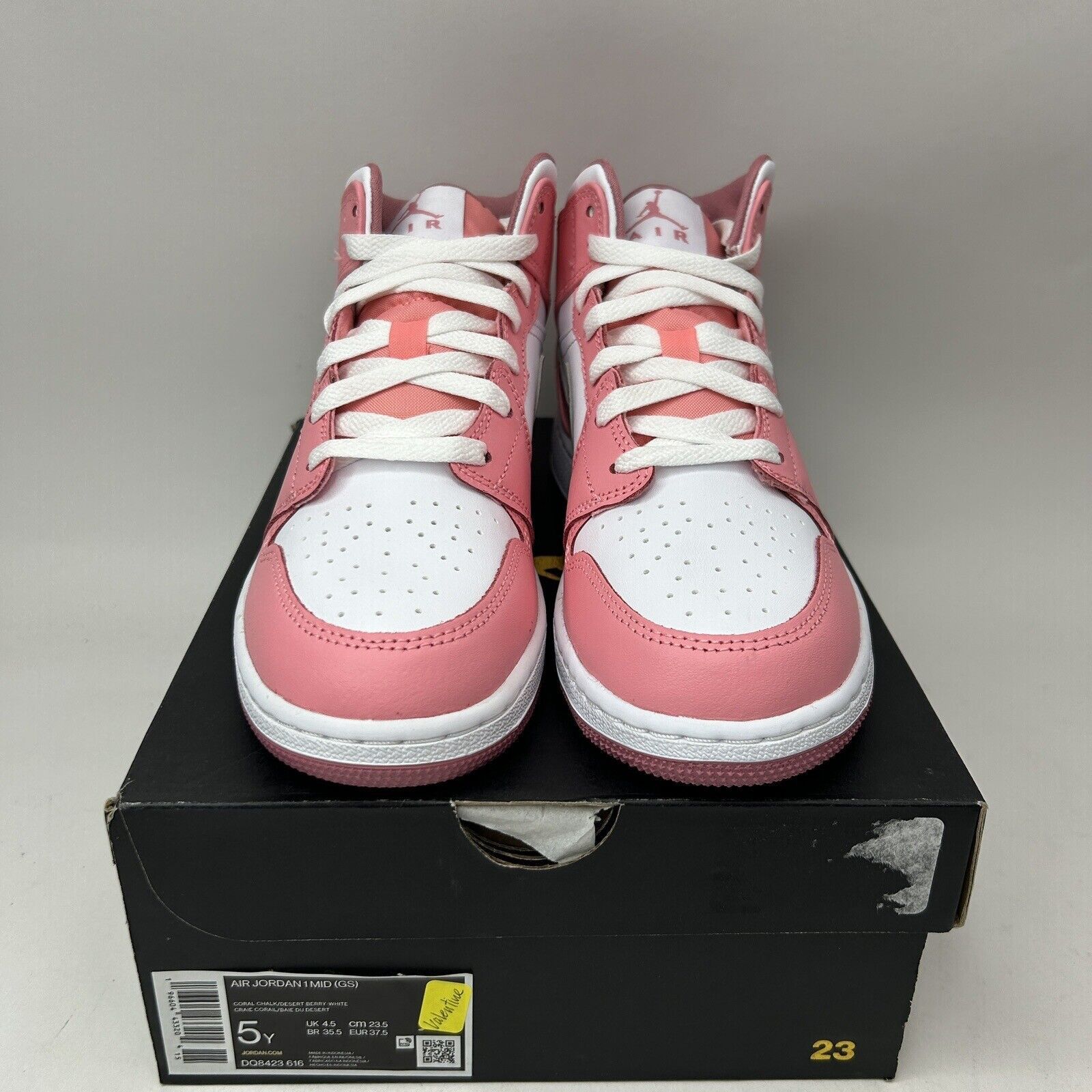 Nike Nike Air Jordan 1 Retro Mid GS “Valentines Day/Coral Pink” Size US 6.5 / IT 36.5 - 2 Thumbnail