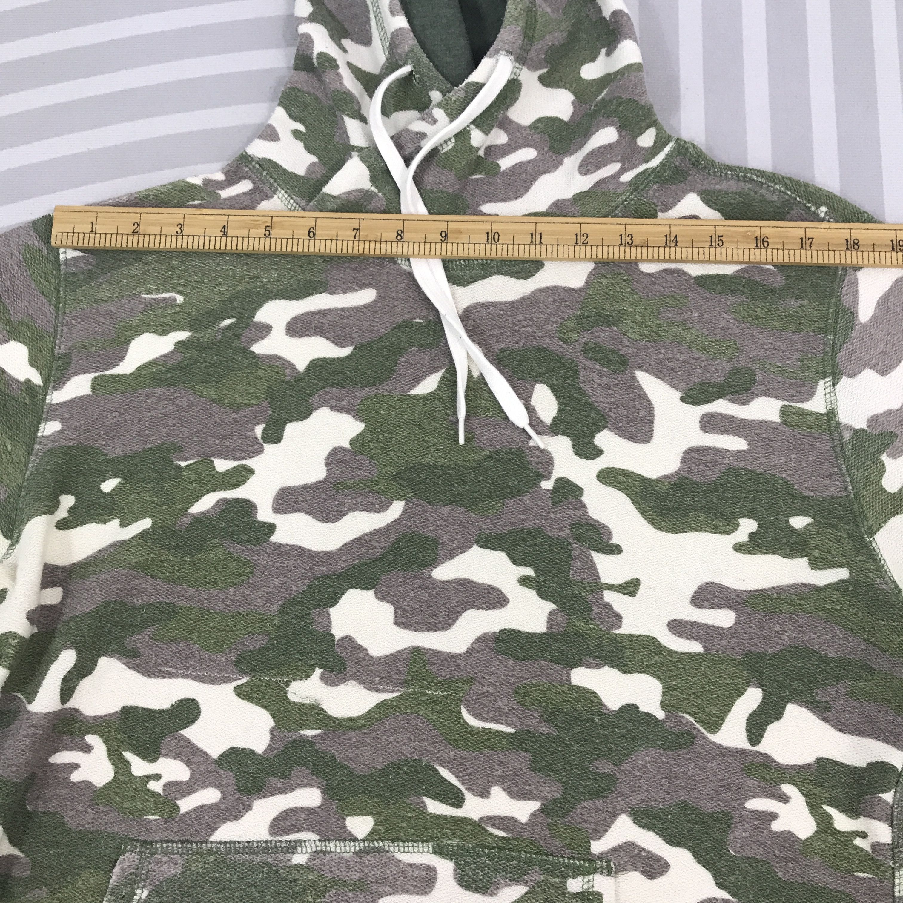 Japanese Brand × Vintage Vintage Op Sunwear Camo Hoodie Jacket Size US L / EU 52-54 / 3 - 5 Thumbnail