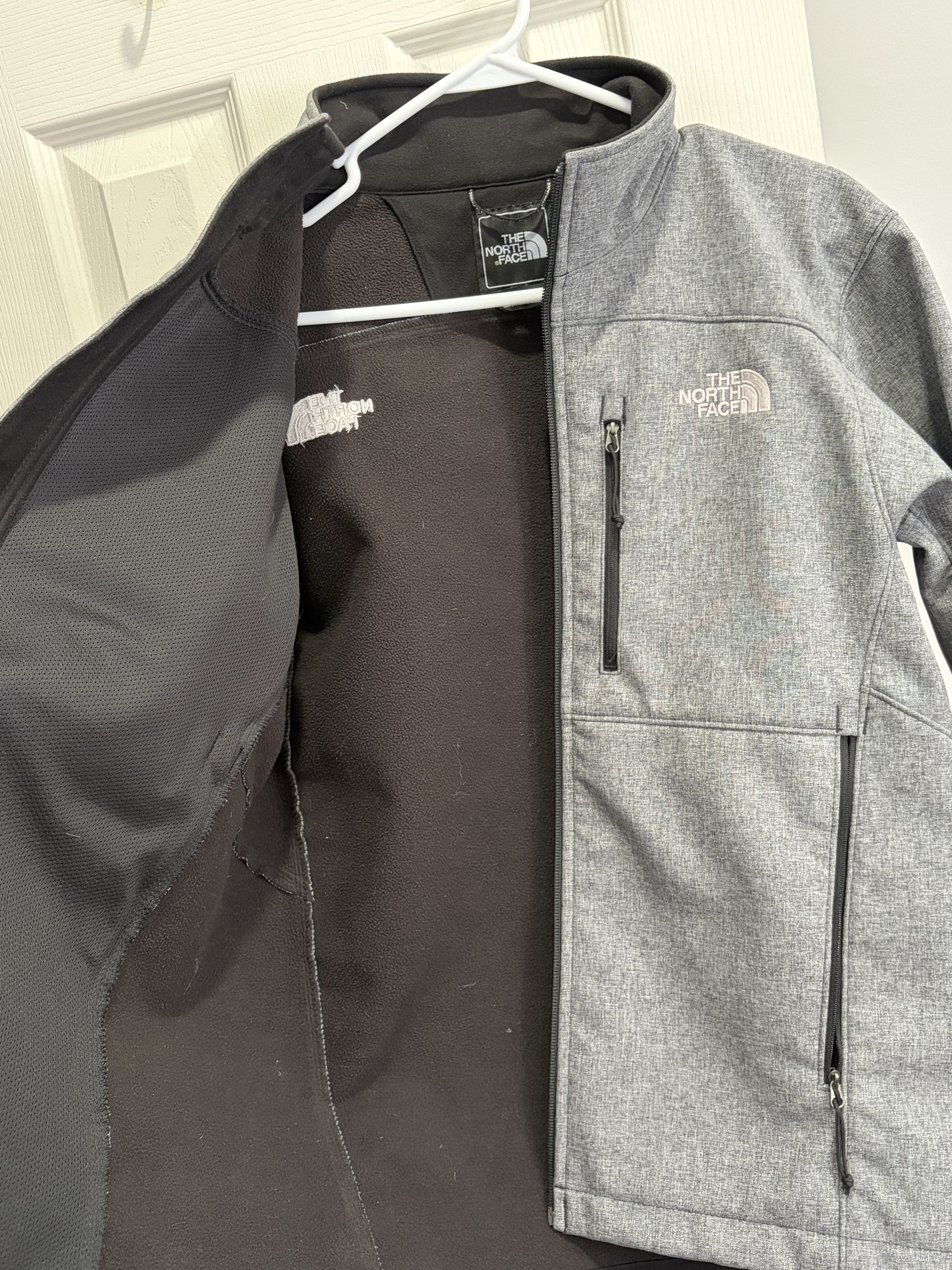 The North Face Gray Outer Jacket Windbreaker Size US S / EU 44-46 / 1 - 3 Thumbnail