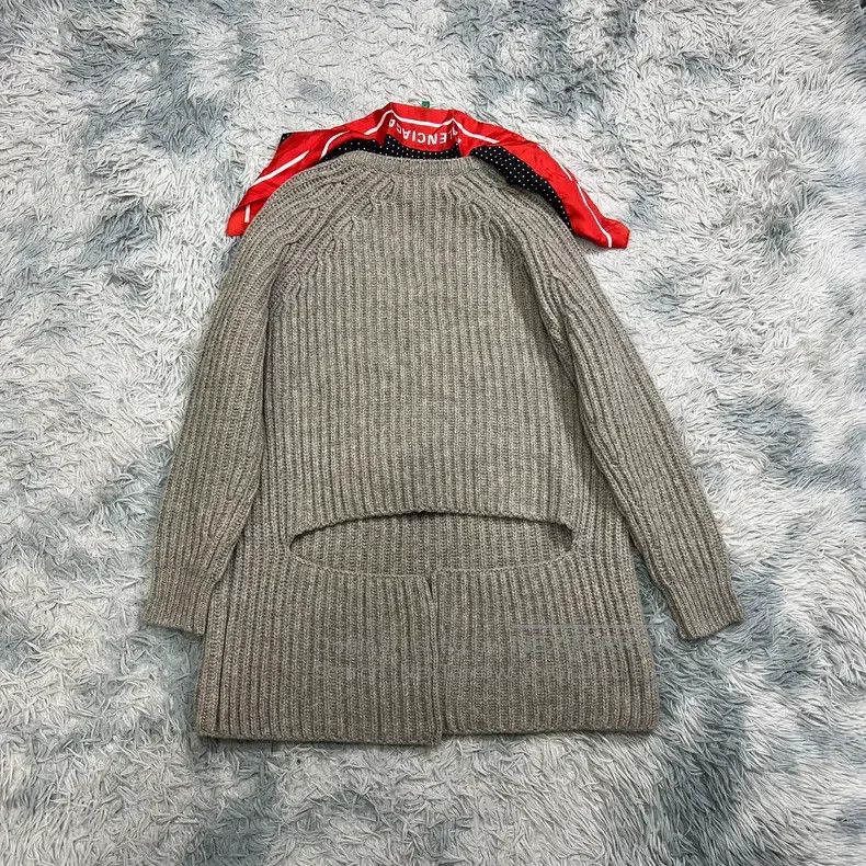 Balenciaga Balenciaga Silk Scarf Logo Collar Knit Sweater Size 34 Size XXS / US 00 / IT 34 - 5 Thumbnail