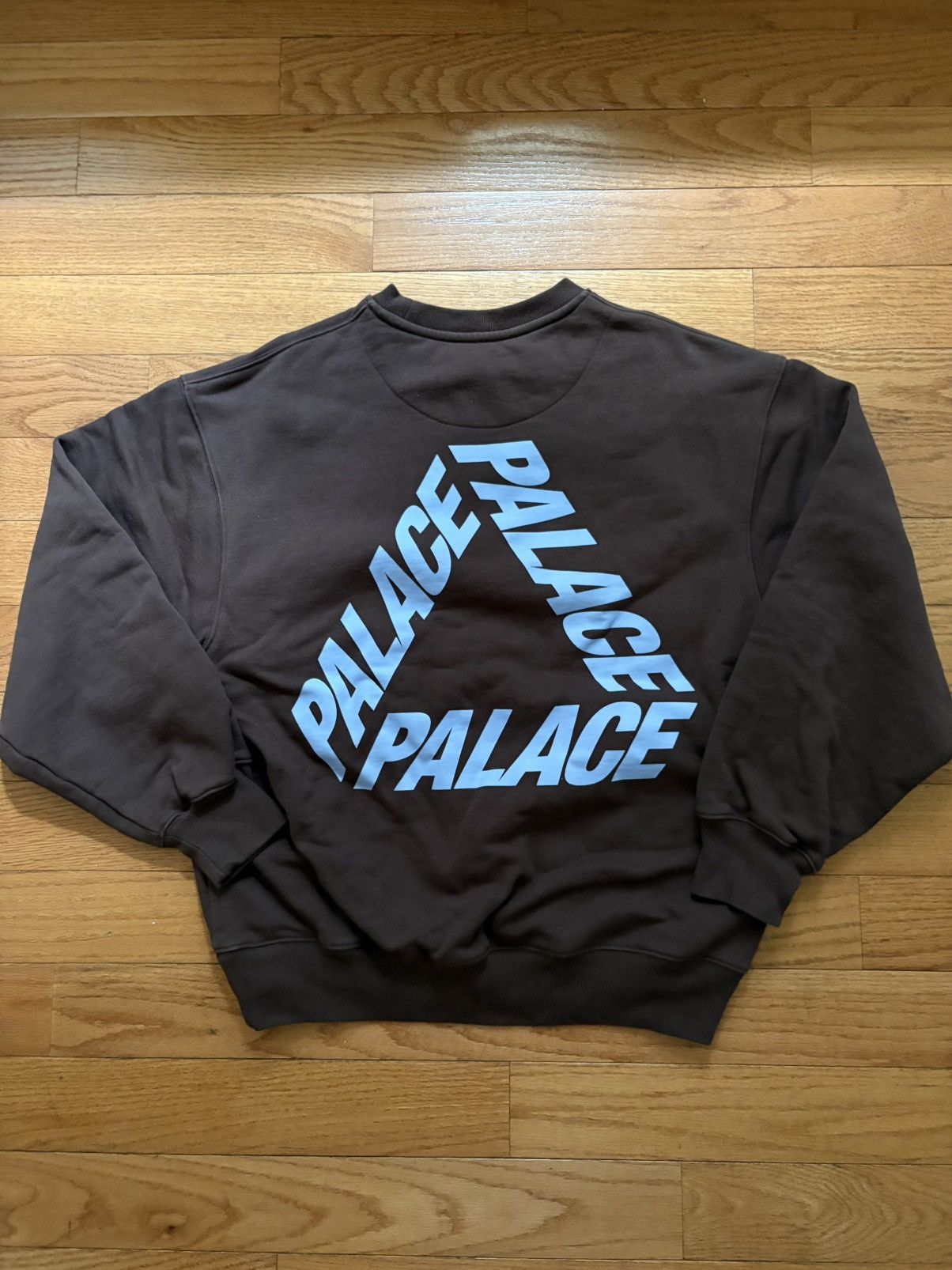 Palace Palace Skateboard OG P3 CREW FOX SIZING S/S 26 Description Size US M / EU 48-50 / 2 - 4 Thumbnail