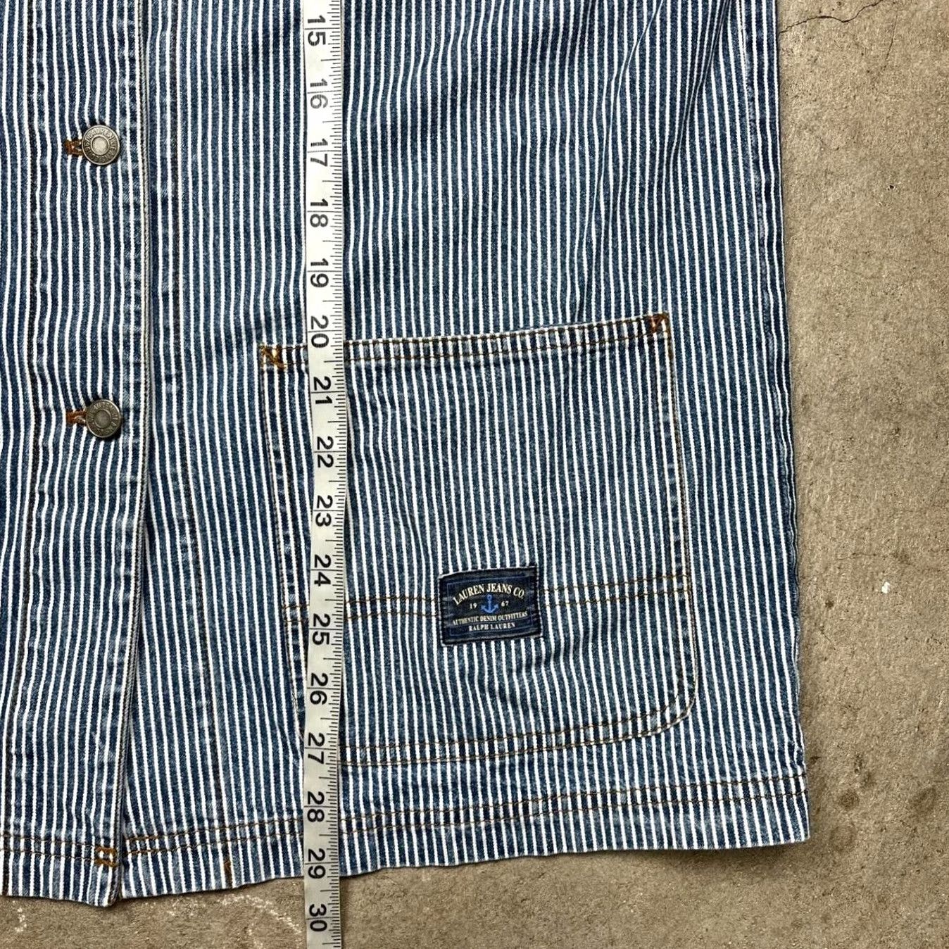 Ralph Lauren VINTAGE Ralph Lauren Lauren Jeans Co blue hickory stripe chore Jacket barn coat M Womens Size 32" / US 10 / IT 46 - 4 Thumbnail