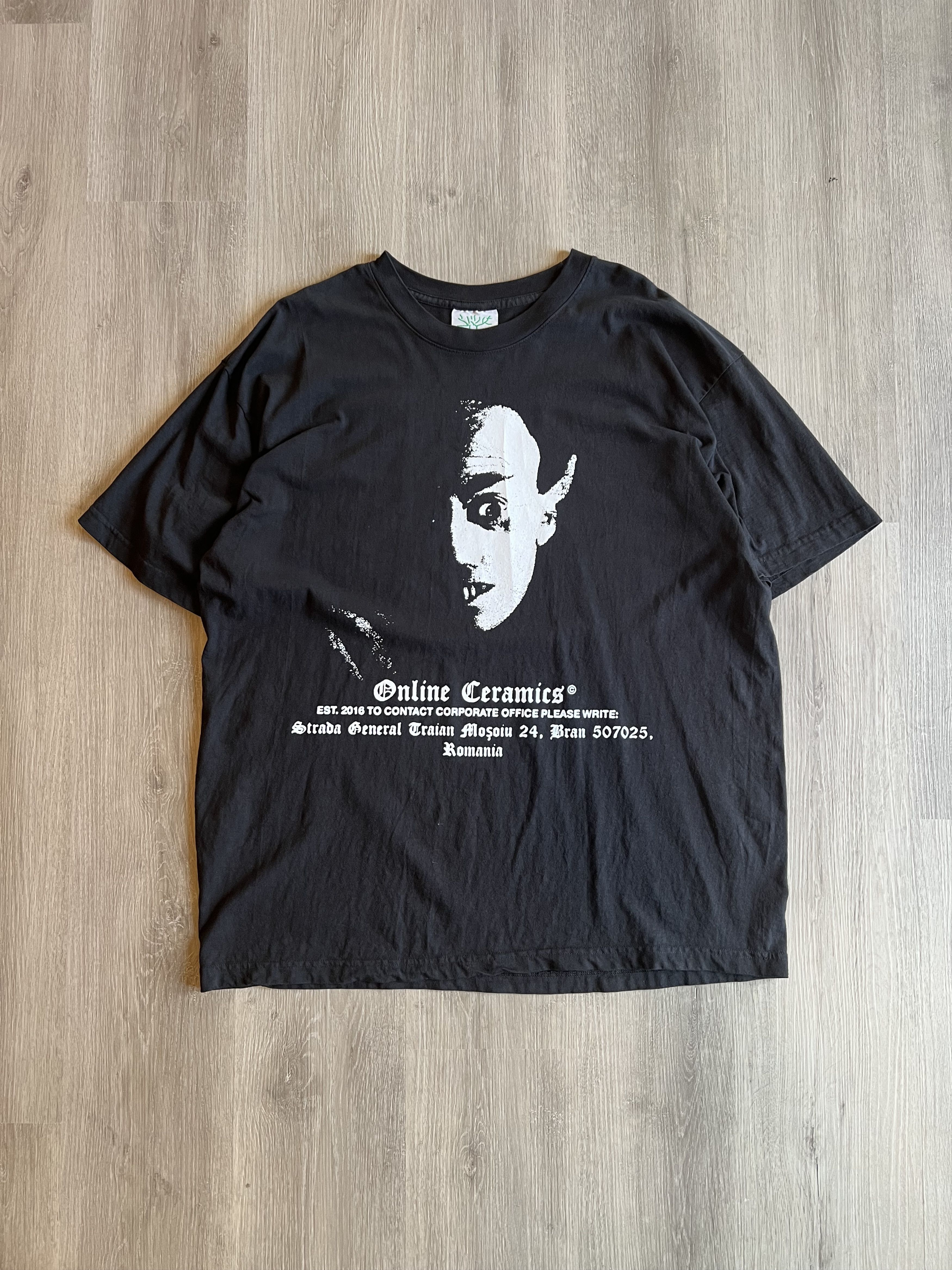 Online Ceramics Company Uniform Tee / Nosferatu Dracula vampire bat Horor Size US XL / EU 56 / 4 - 1 Thumbnail