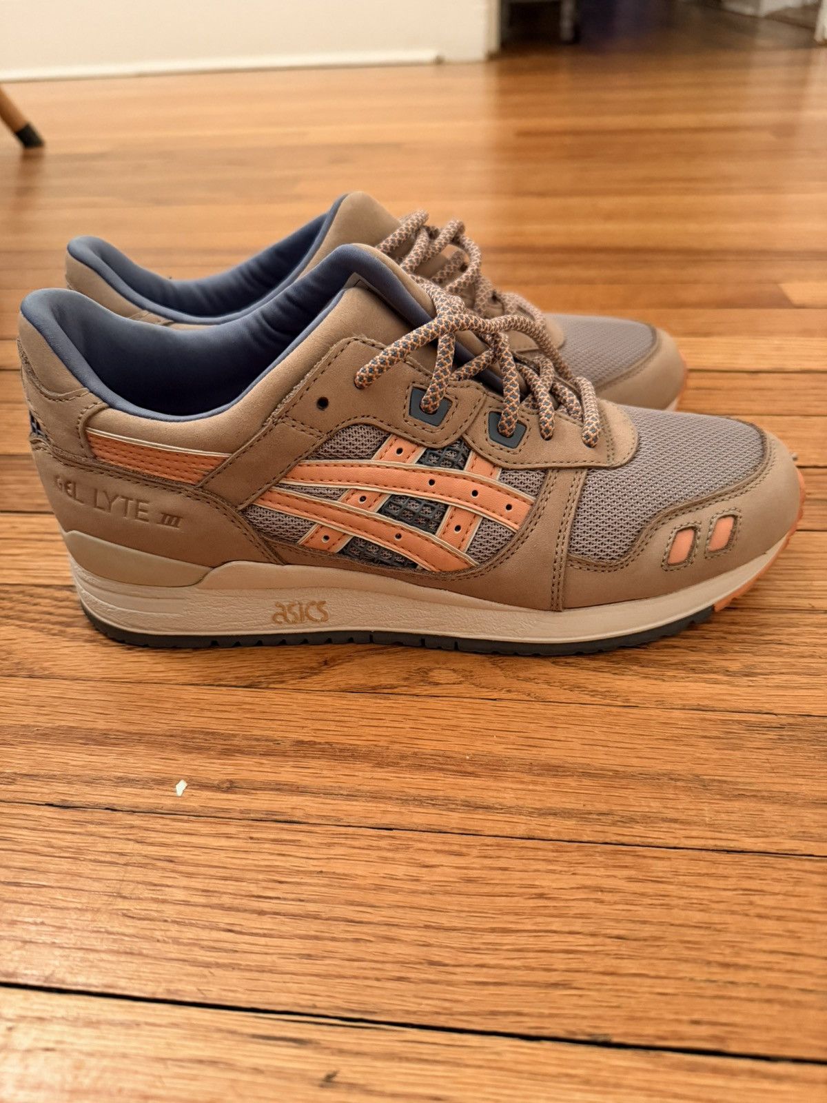 Asics × Ronnie Fieg ASICS GEL-Lyte III X Ronnie Fieg Flamingo 2013 Size US 8 / EU 41 - 5 Thumbnail