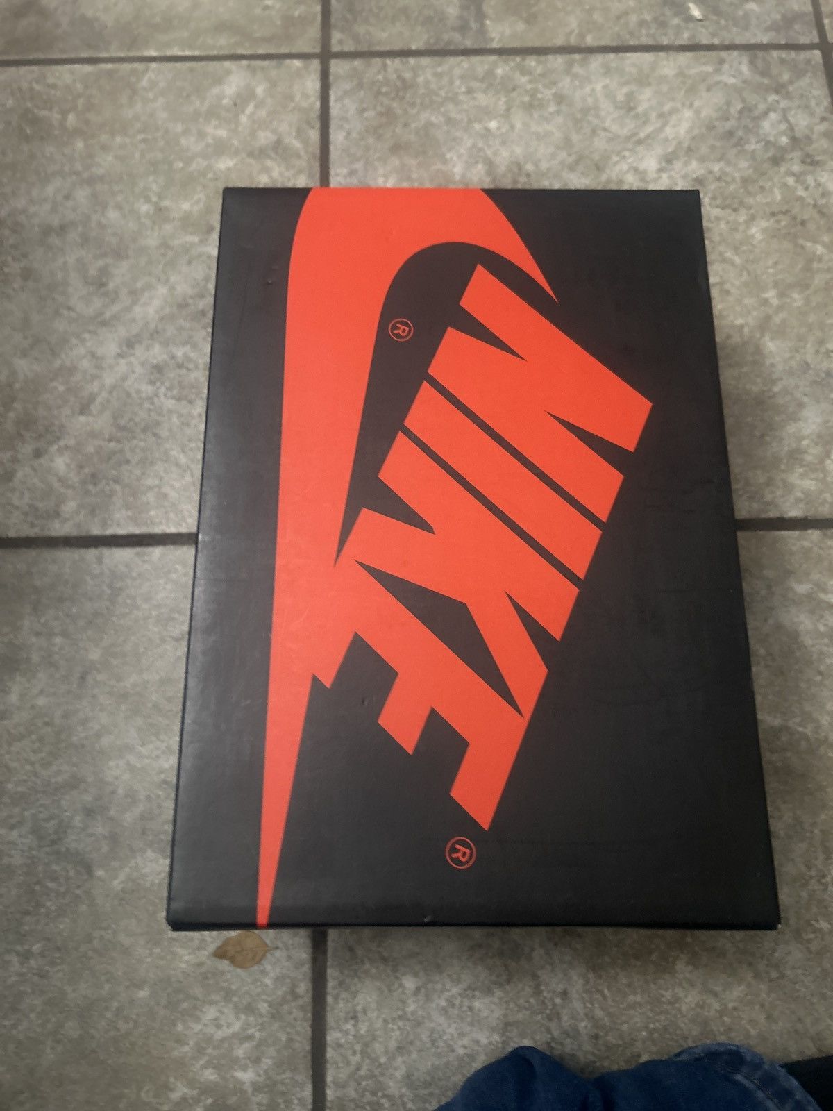 Nike Jordan 1 Spider verse 6.5y/8W Size US 6.5 / EU 39-40 - 6 Thumbnail