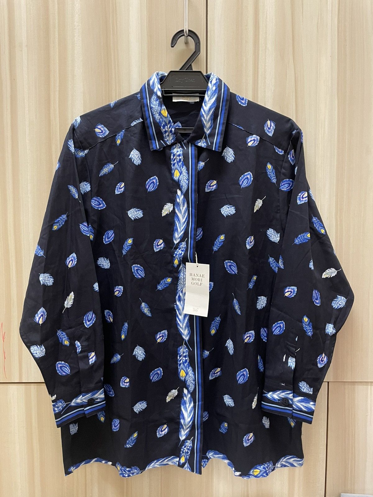 Hanae Mori Hanae Mori Golf Full Print Feather Motif Shirt Size L / US 10 / IT 46 - 1 Thumbnail