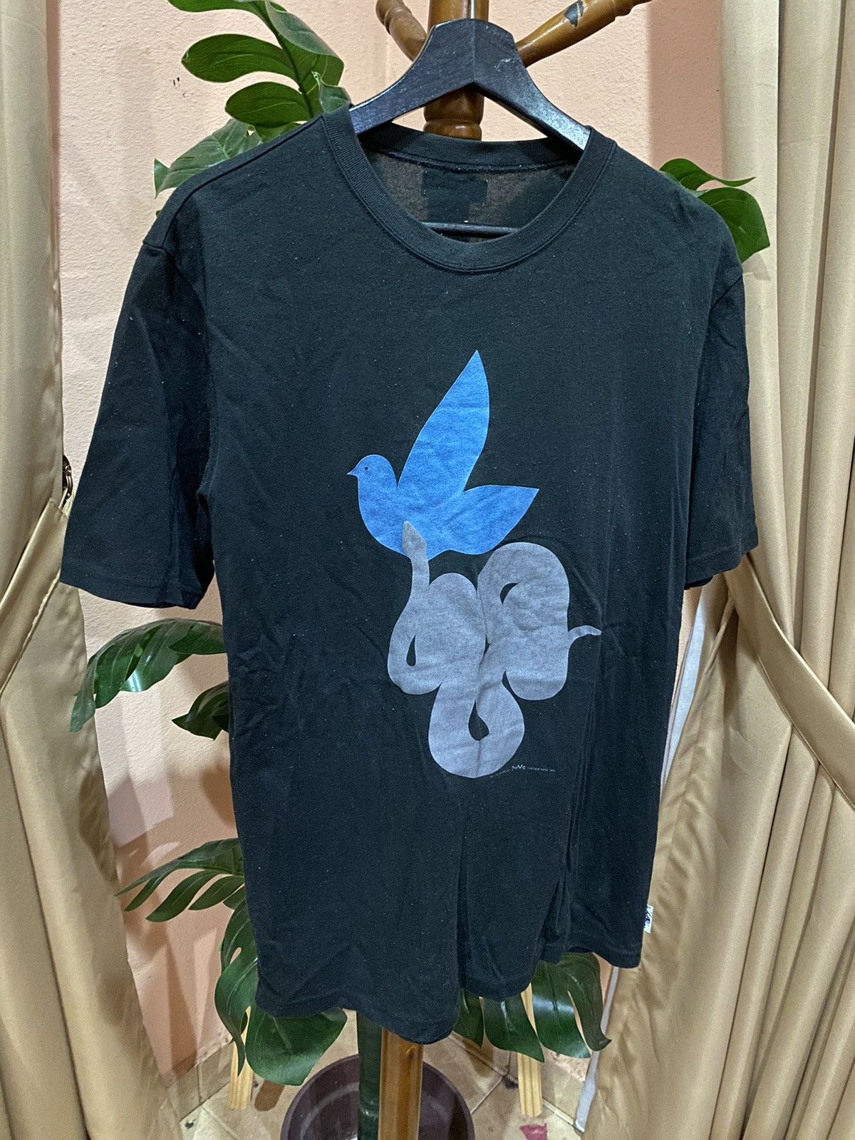 Lad Musician Lad Musician Black Graphic TShirt with Dove and Snake Design Size US M / EU 48-50 / 2 - 3 Thumbnail