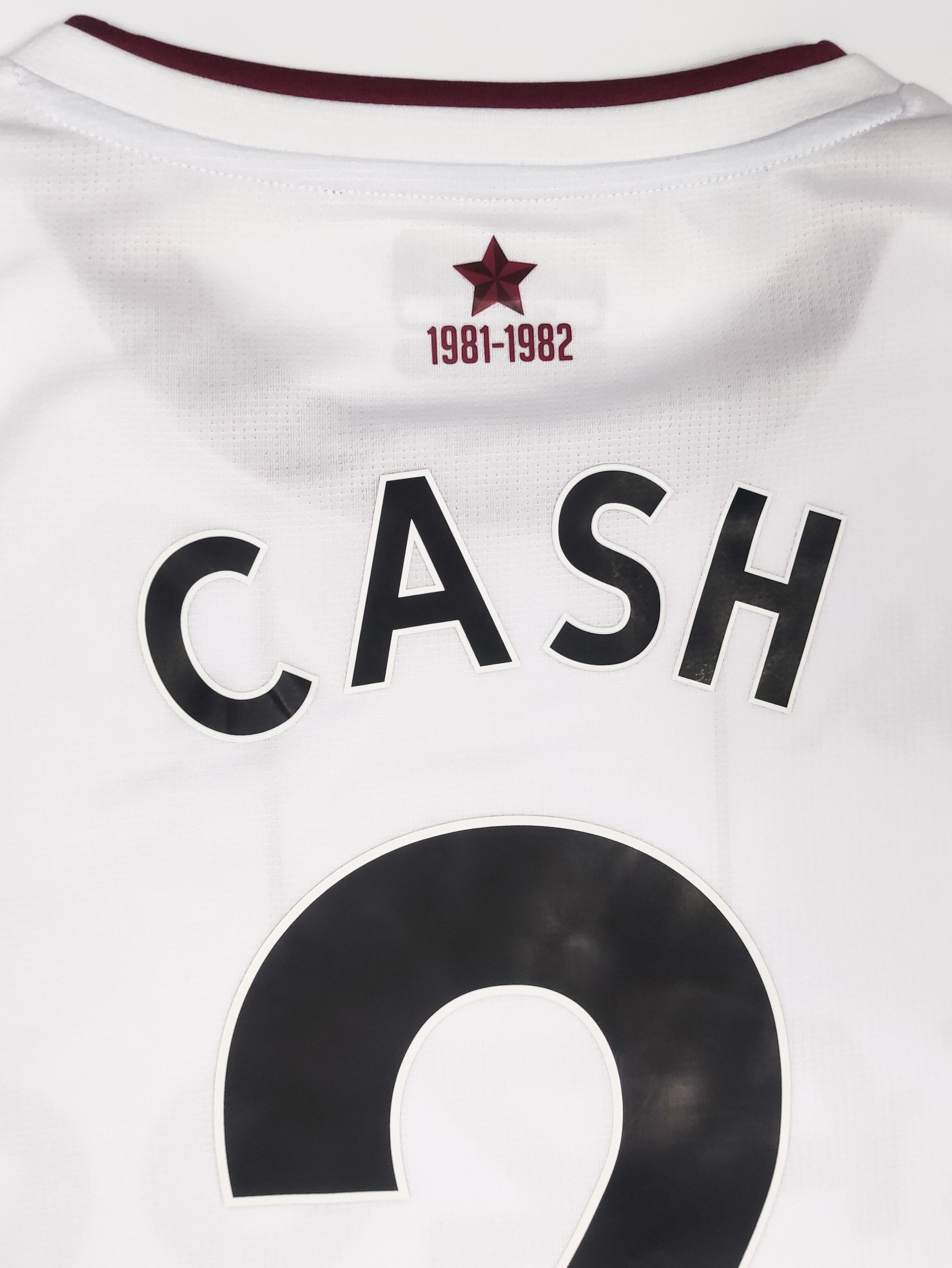 Kappa Matty Cash #2 Aston Villa 2021 2022 Kappa Away Shirt Size US XXL / EU 58 / 5 - 8 Thumbnail