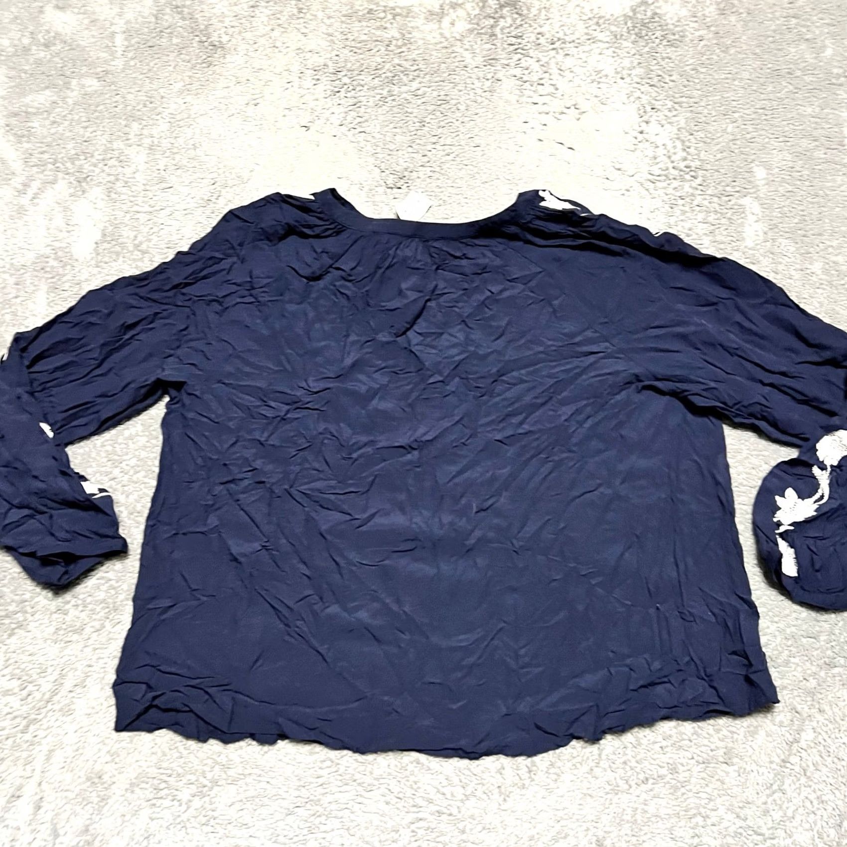 Loft LOFT Shirt Womens XL Blouse Embroidered Long Sleeve Navy Blue India Women XL Blouse Size XL / US 12-14 / IT 48-50 - 4 Thumbnail
