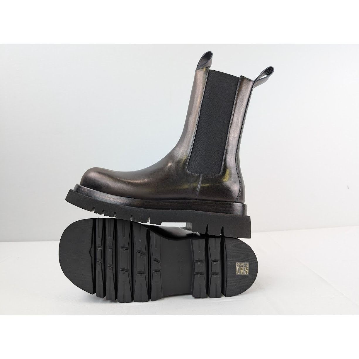 Bottega Veneta o1rshd1 Q:2 / Lug Boots in Ebony Size US 9 / EU 42 - 12 Thumbnail