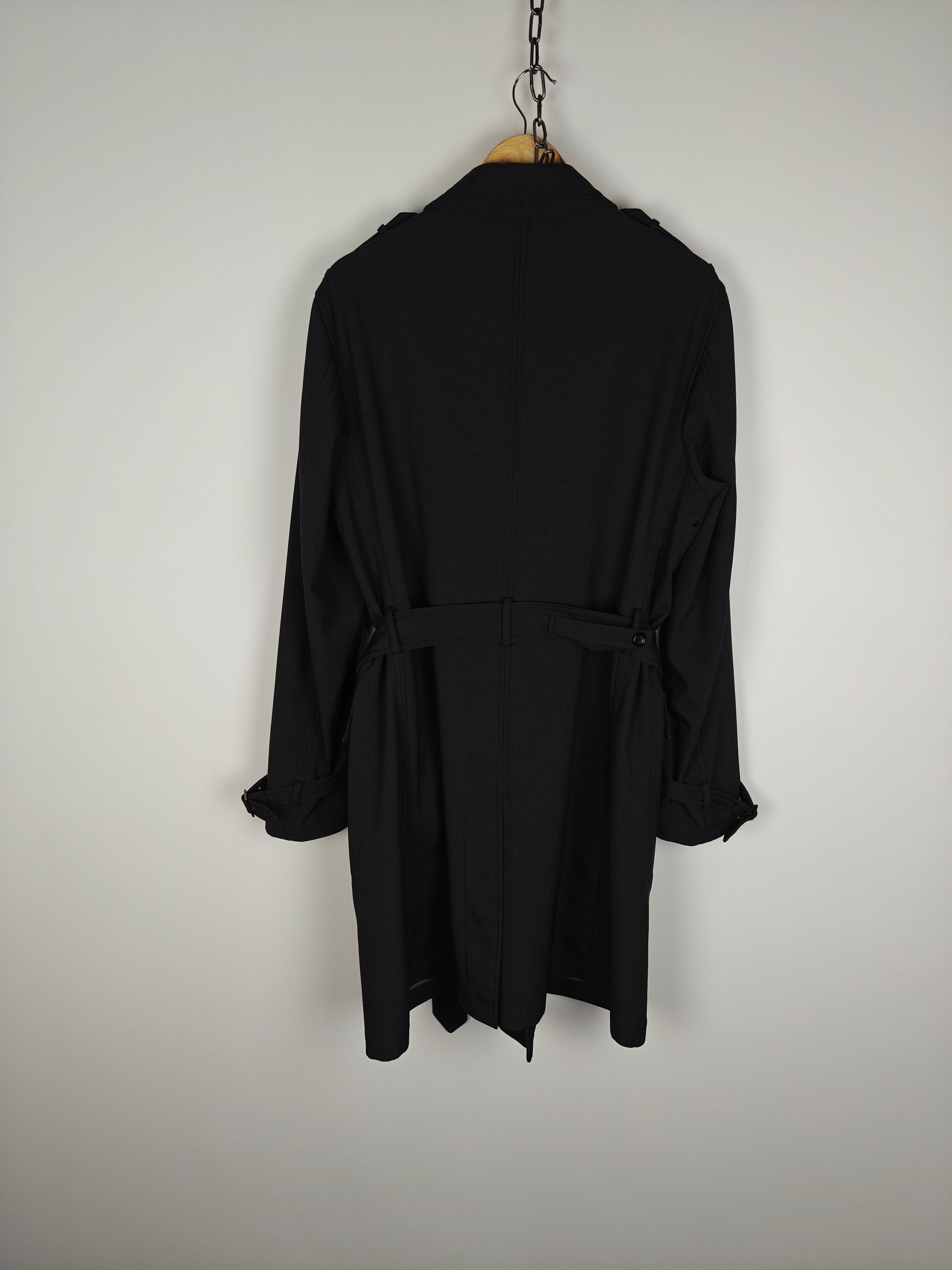 Armani Collezioni Armani Collezioni Jacket Water Repellent Italy Black sz 42 Size US L / EU 52-54 / 3 - 9 Thumbnail