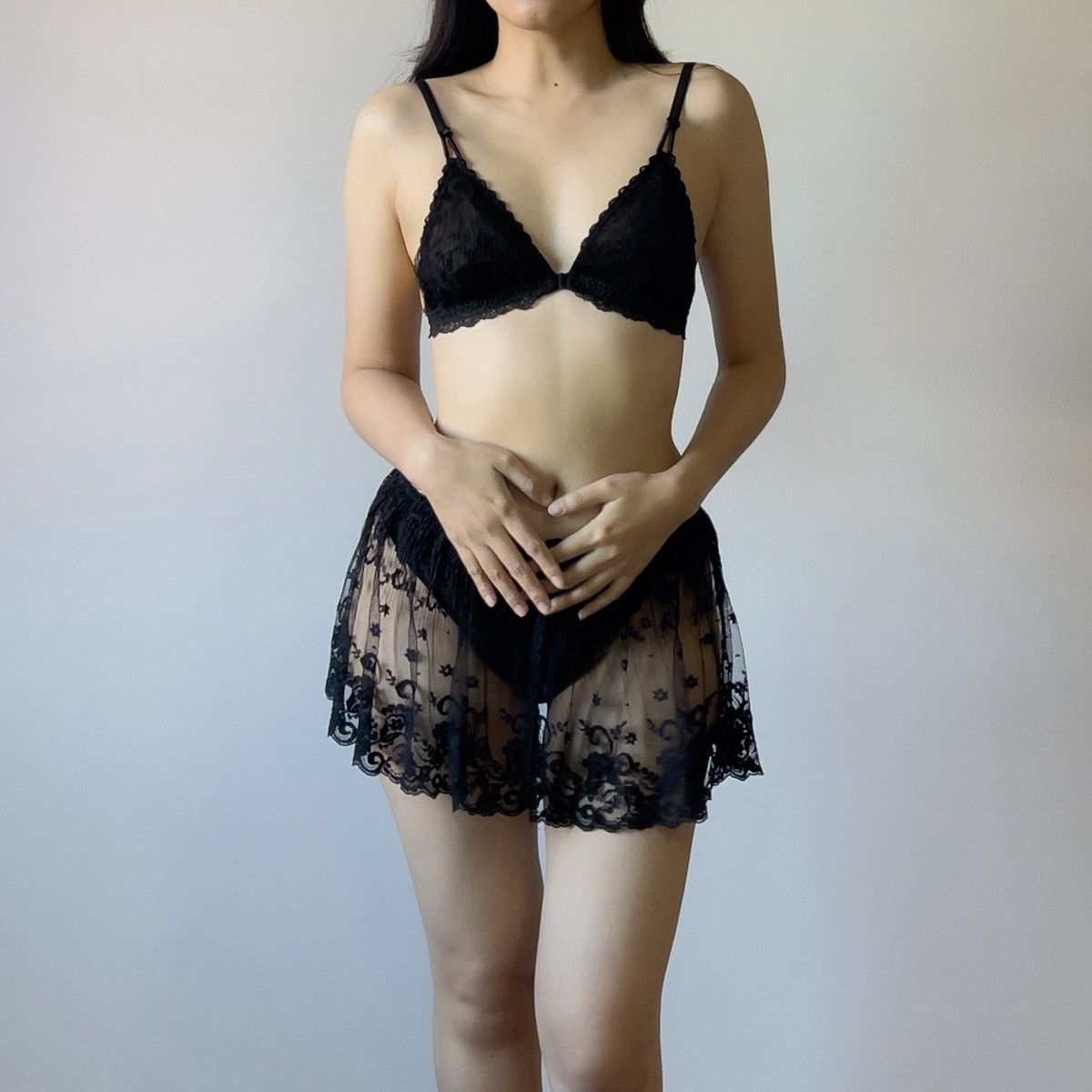 Vintage Vintage 1990s Black Semi-Sheer Lace Lingerie Set (S–M) Size M / US 6-8 / IT 42-44 - 4 Thumbnail