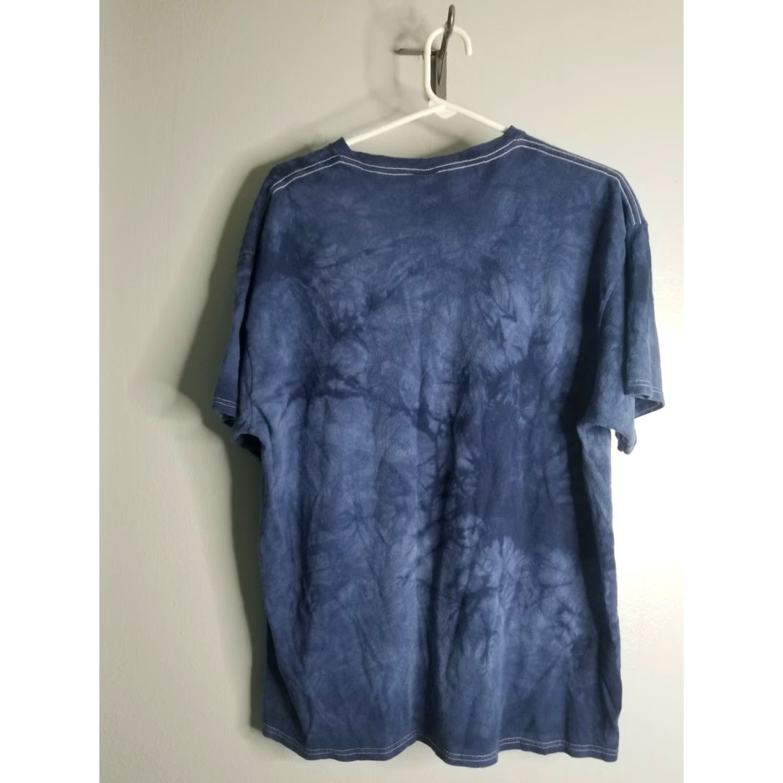 The Mountain The Mountain Wolf American Flag Patriot T Shirt XL Mens Stone Washed Blue Crew Neck Short Sleeve T-Shirt Pattern: Stone Washed Graphic Print Size US XL / EU 56 / 4 - 2 Thumbnail