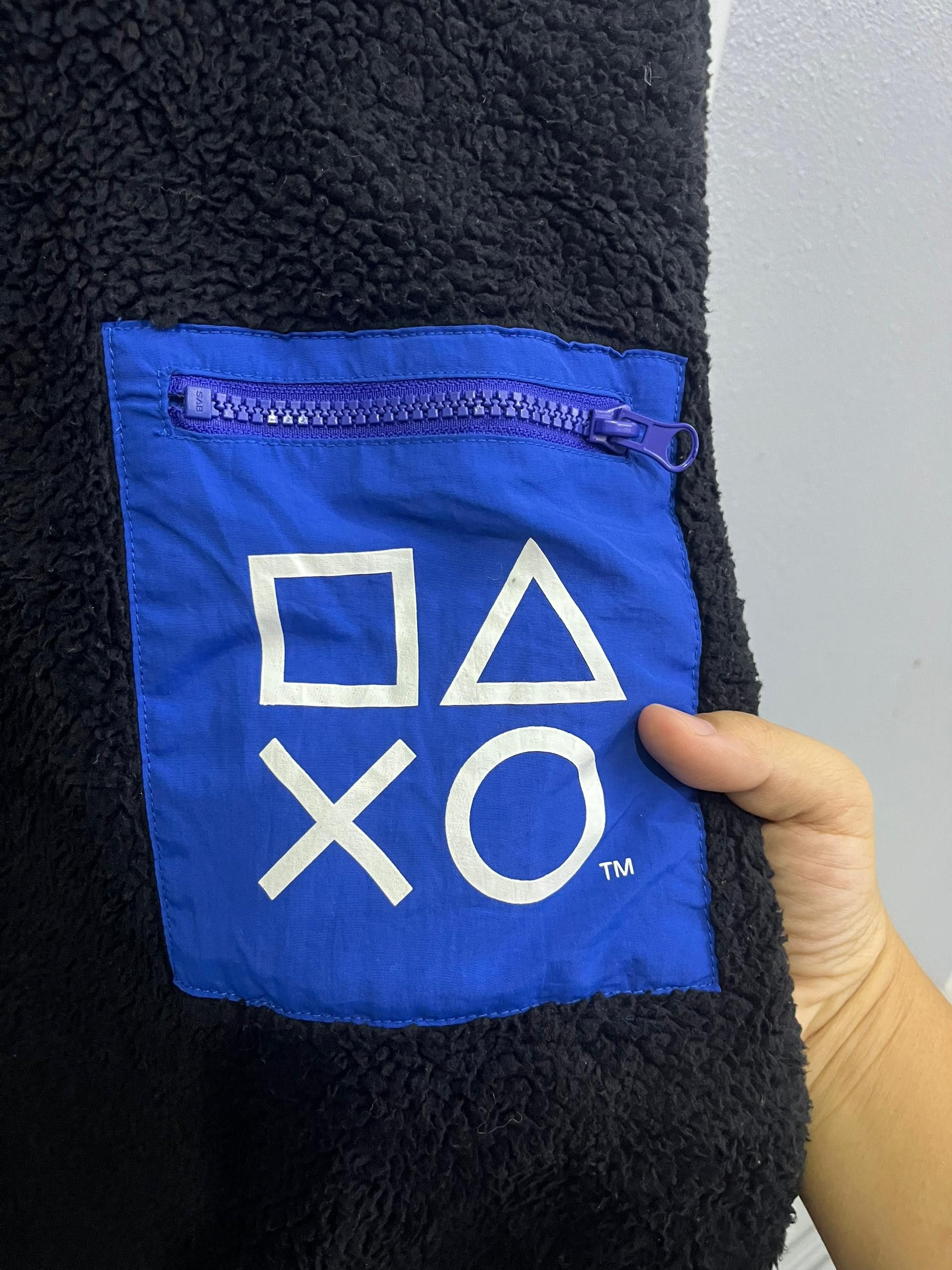 Playstation GU x PlayStation Fleece Sweatshirt Embroidered Logo Size US M / EU 48-50 / 2 - 4 Thumbnail
