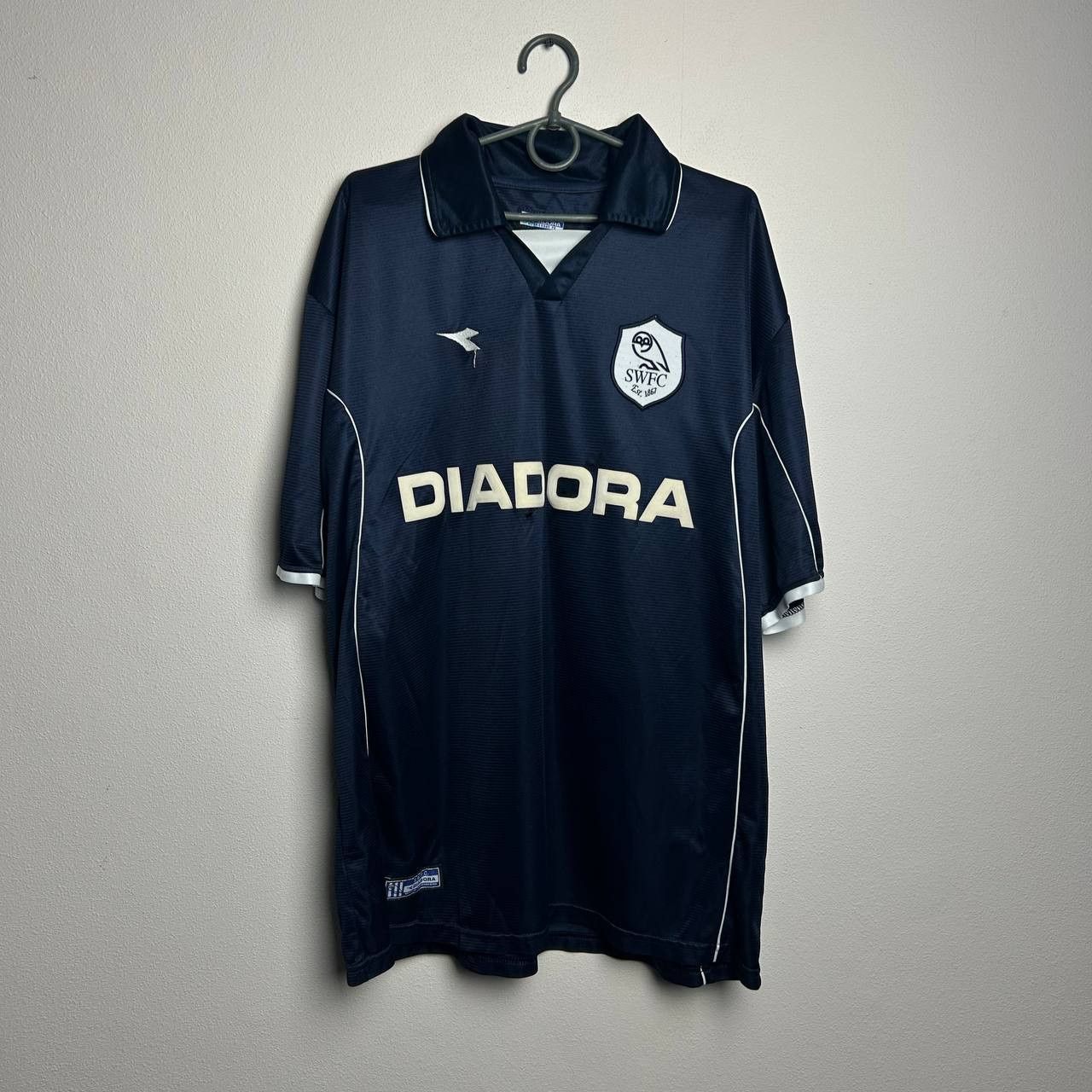 Diadora Vintage Diadora FC Sheffield Wednesday 2001 home rare jersey Size US M / EU 48-50 / 2 - 1 Thumbnail
