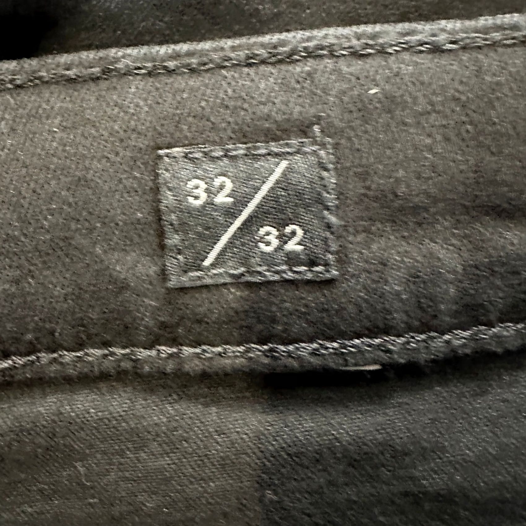 Lucky Brand Lucky Brand 412 Mens Slim Fit Jeans 32X32 Black Distressed Mid Rise Denim 5 Pocket Casual Outdoor Mens Size US 32 / EU 48 - 5 Thumbnail