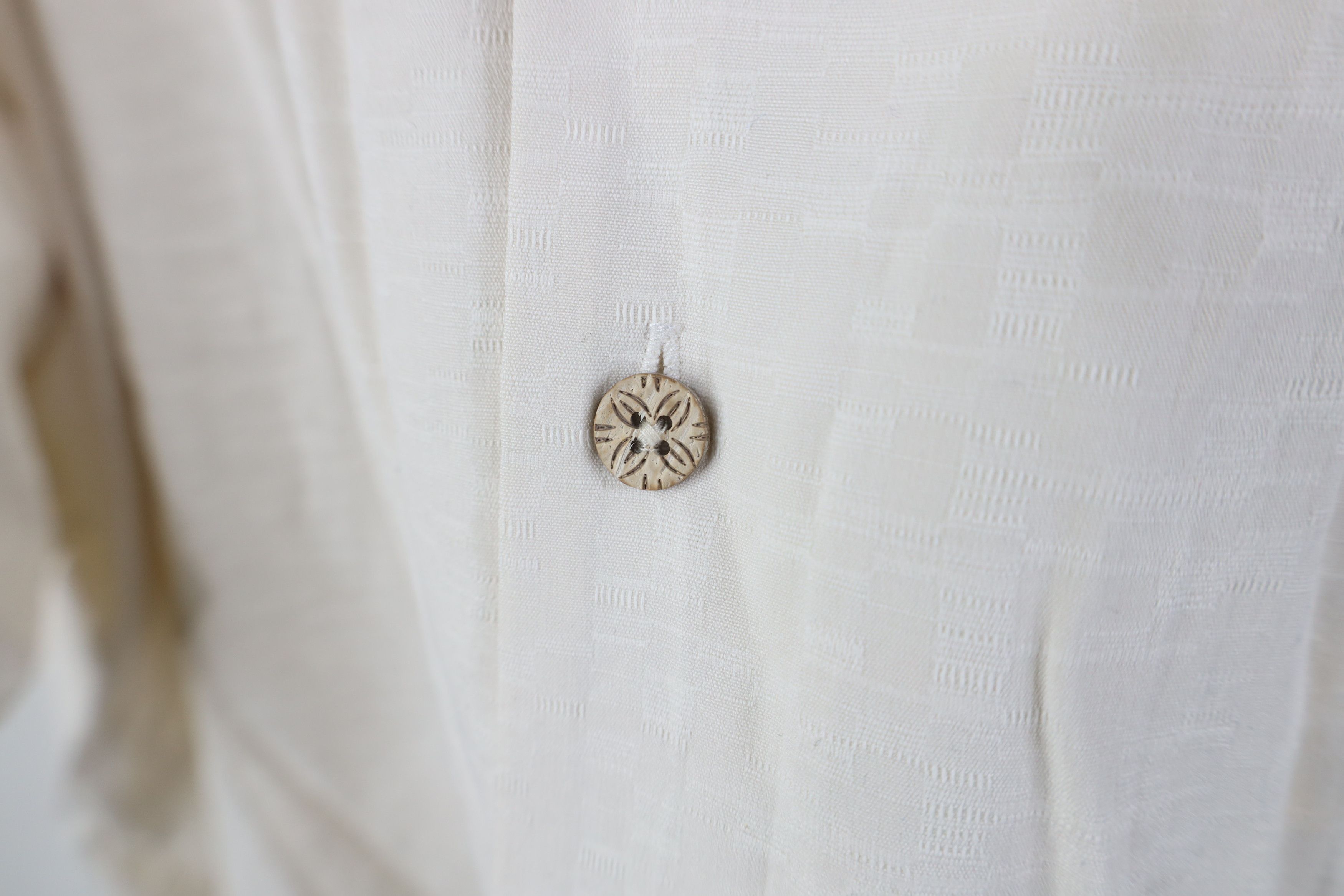 Tommy Bahama Vintage Y2K Tommy Bahama Looped Collar Button Shirt Cream Size US XL / EU 56 / 4 - 9 Thumbnail