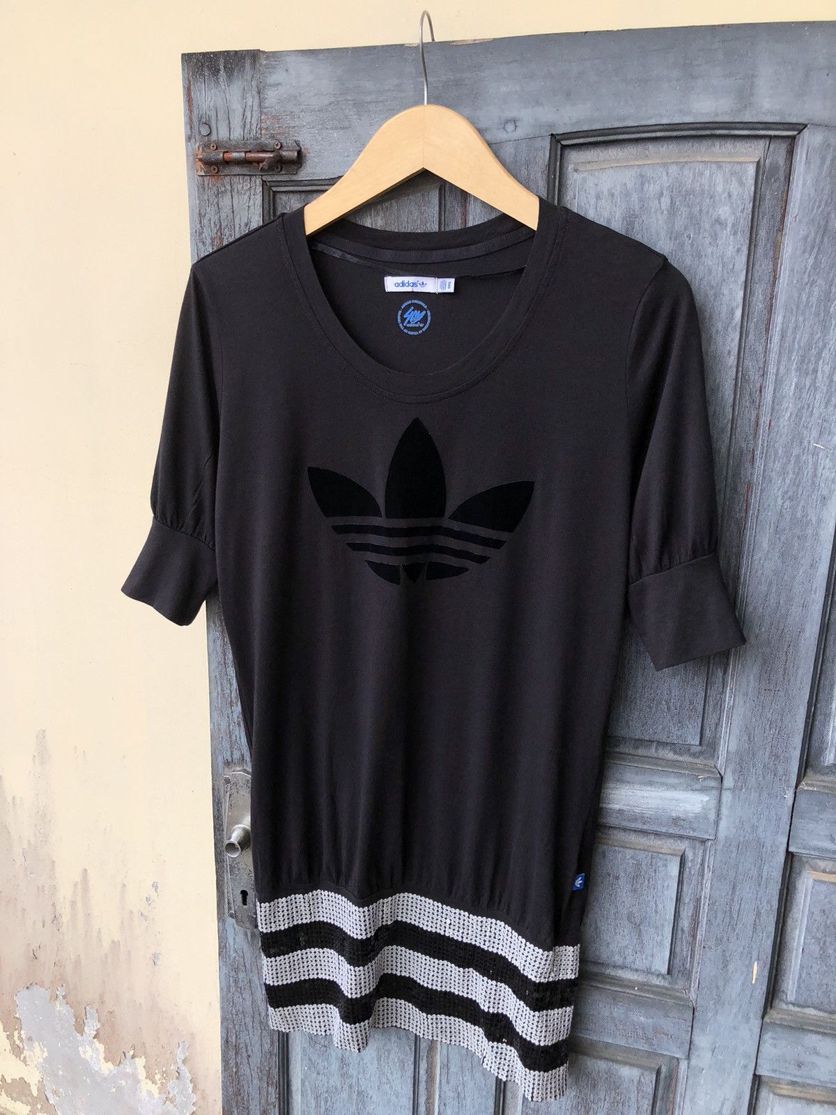 Adidas Adidas Celebrating 40 Years Of The Trefoil Dress Tshirt Size M / US 6-8 / IT 42-44 - 4 Thumbnail