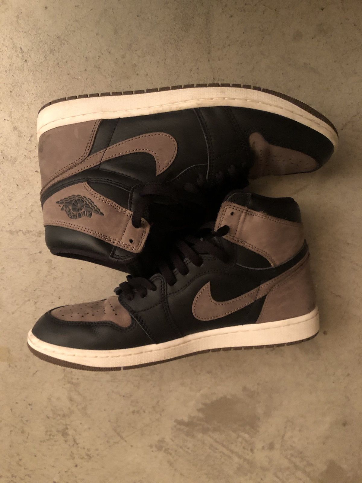 Jordan Brand Jordan 1 Retro High OG Size US 11 / EU 44 - 2 Thumbnail