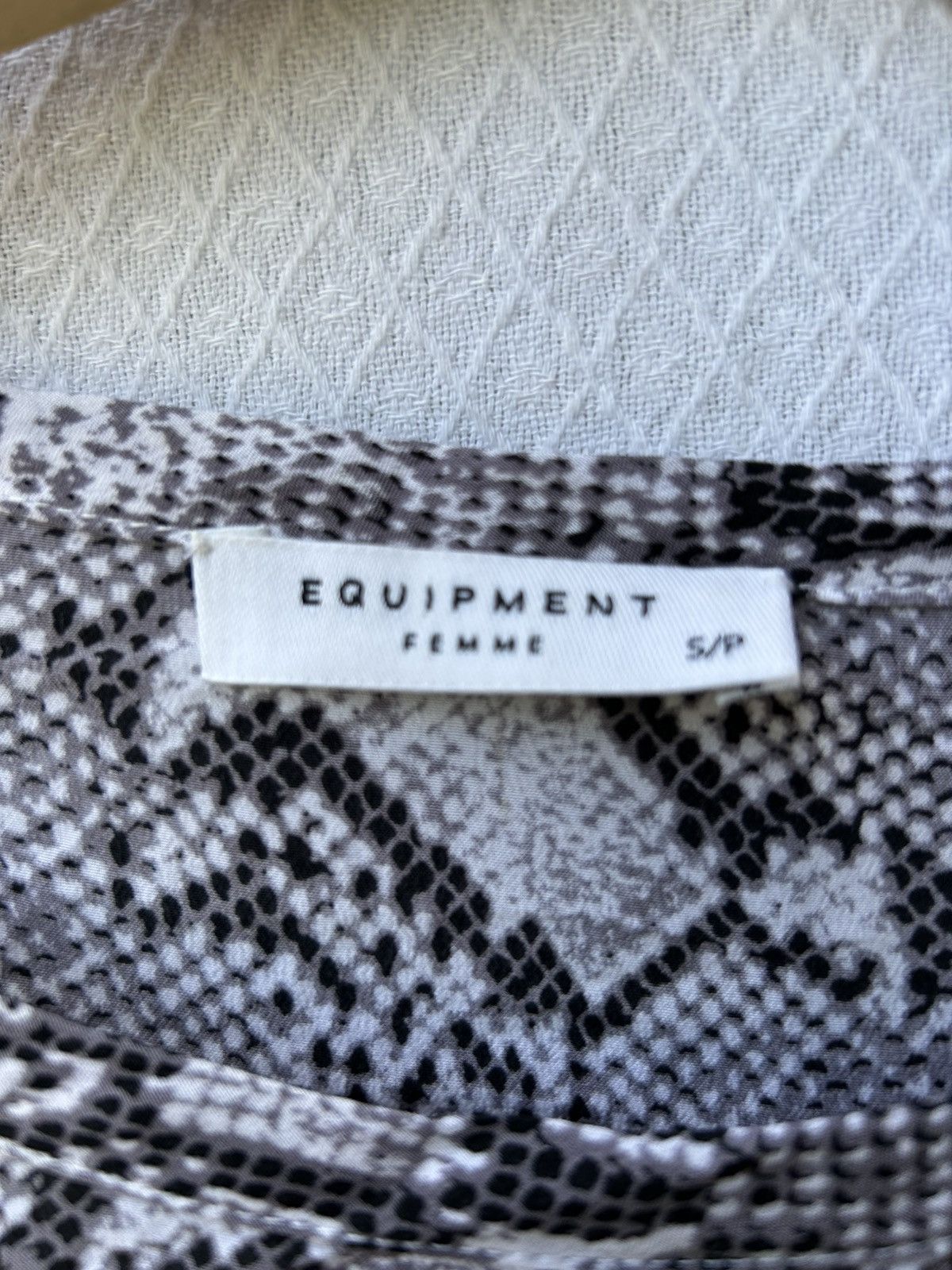 Japanese Brand Equipment femme snekskin archive longsleeve Size US M / EU 48-50 / 2 - 6 Thumbnail