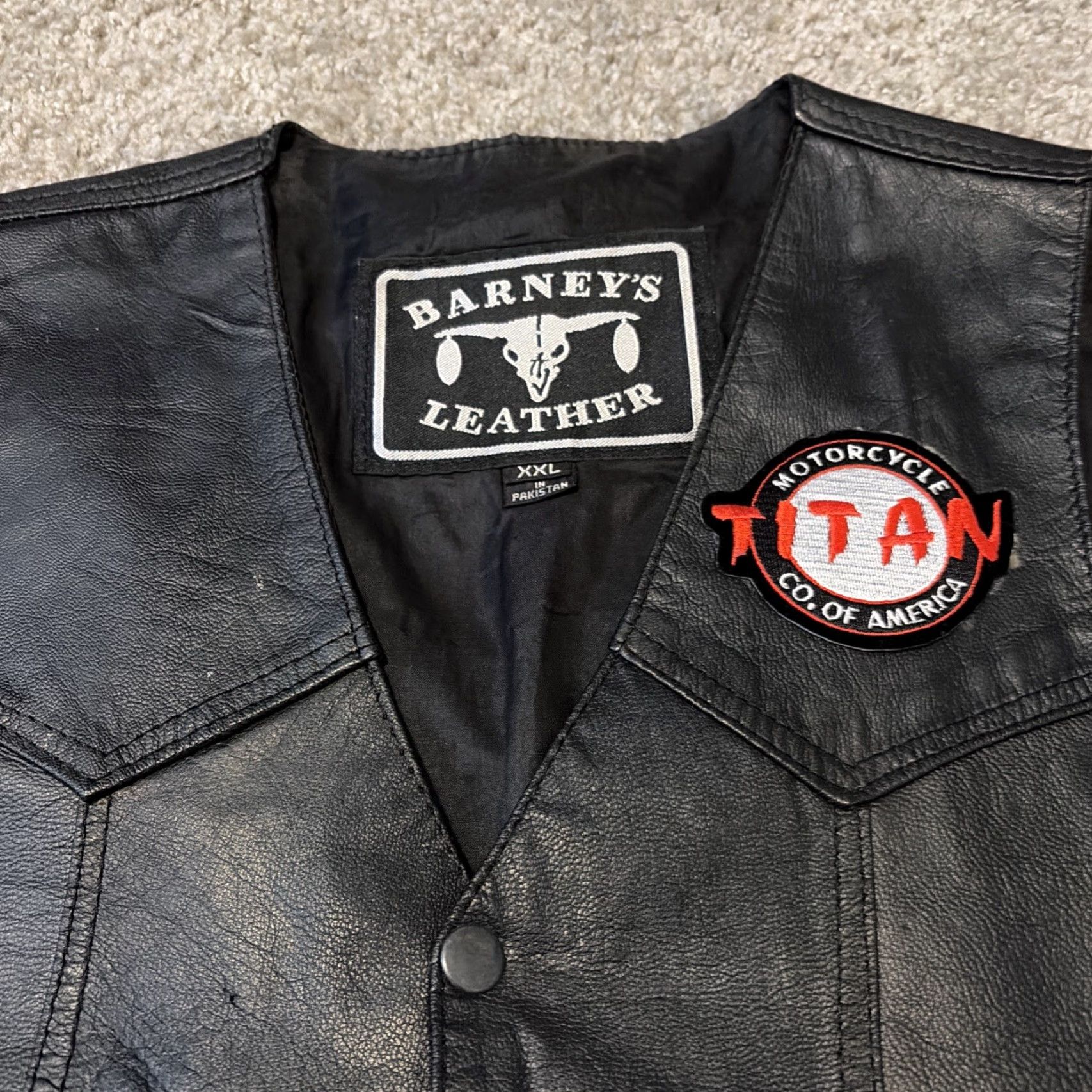 Harley Davidson VINTAGE Harley-Davidson Titan Motorcycles Patch Leather Biker Vest 2XL Men Black Leather Patch Biker 2XL Mens Size US XXL / EU 58 / 5 - 3 Thumbnail
