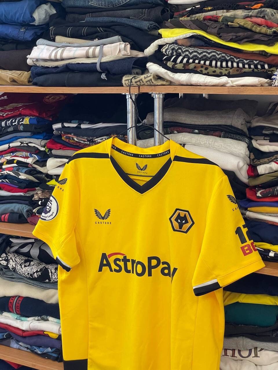 Vintage Wolverhampton Wanderers 2020-21 Coady Soccer Jersey Size US L / EU 52-54 / 3 - 8 Thumbnail