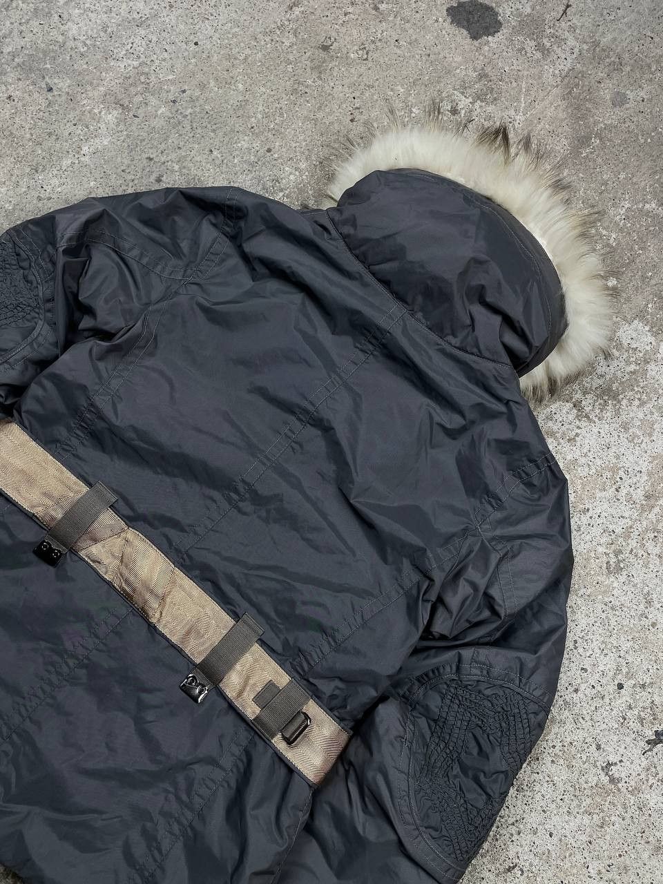 JET SET Jet Set Women's Ski Jacket with Fur Hood; Size = 4 Size US L / EU 52-54 / 3 - 10 Thumbnail