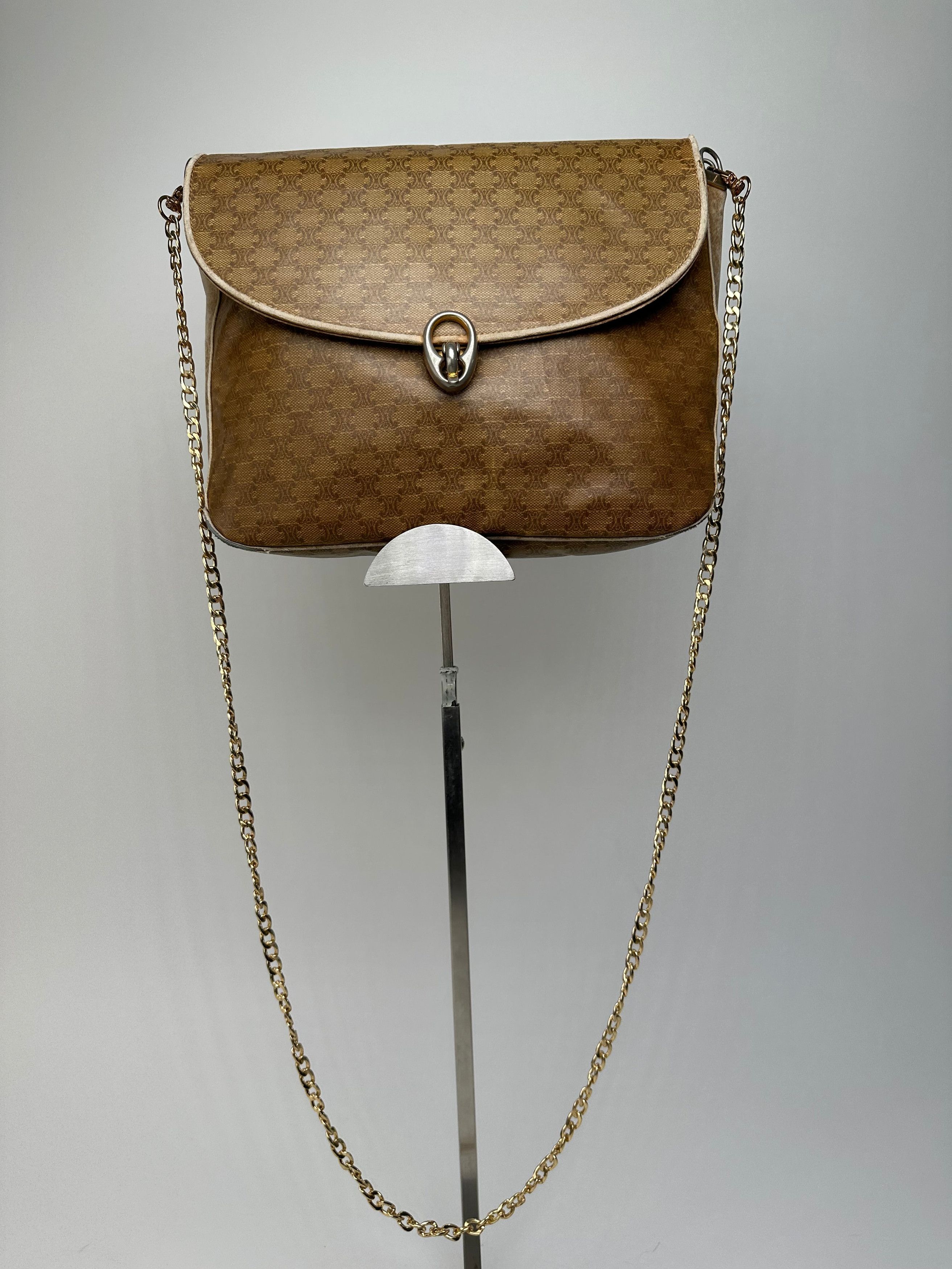 Celine Vintage Paris Triomphe Monogram Chain Leather Bag Brown Size ONE SIZE - 1 Thumbnail
