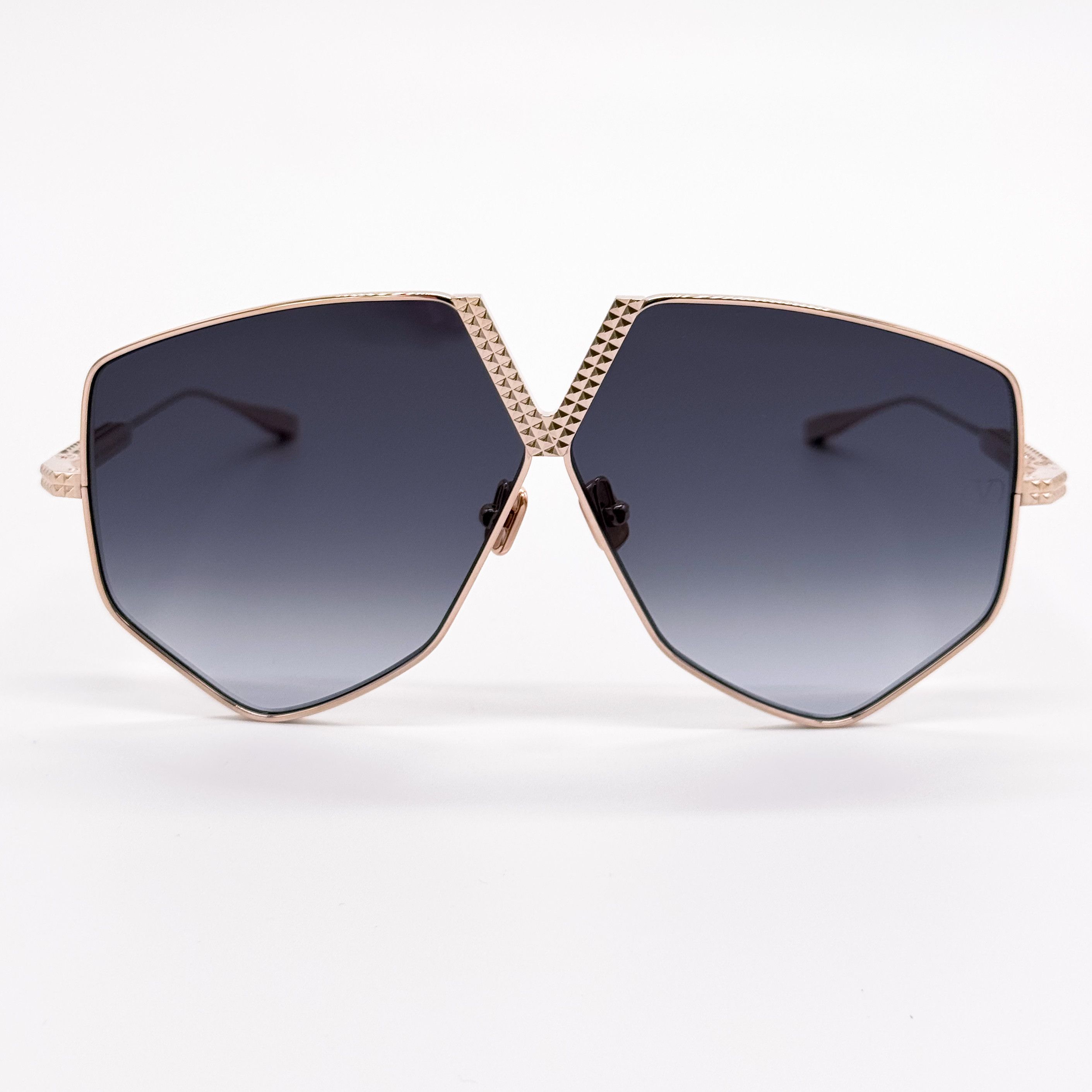 Valentino NEW VALENTINO V-HEXAGON VLS-115A GRAY TITANIUM SUNGLASSES Size ONE SIZE - 4 Thumbnail