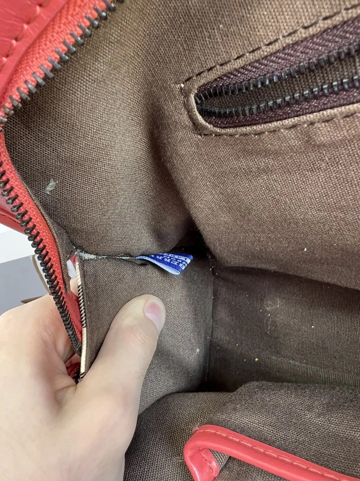 Burberry × Vintage Vintage Burberry Red Patent Leather Nova Check Tote Bag Size ONE SIZE - 15 Thumbnail