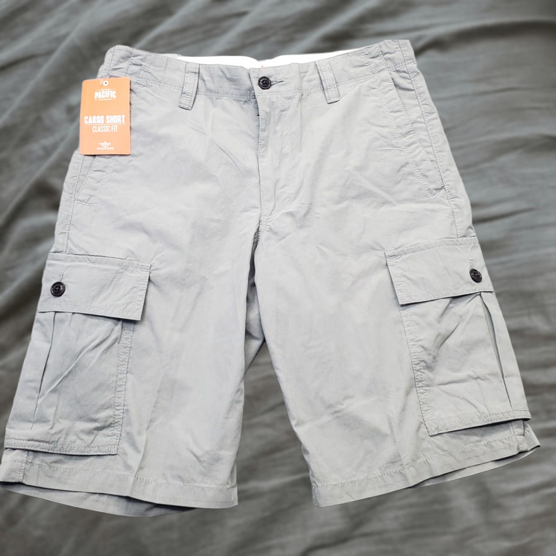 Dockers DOCKERS Mens Gray Classic Fit Flat Front Lightweight Cargo Pocket Shorts Size 30 Mens Size US 30 / EU 46 - 1 Thumbnail
