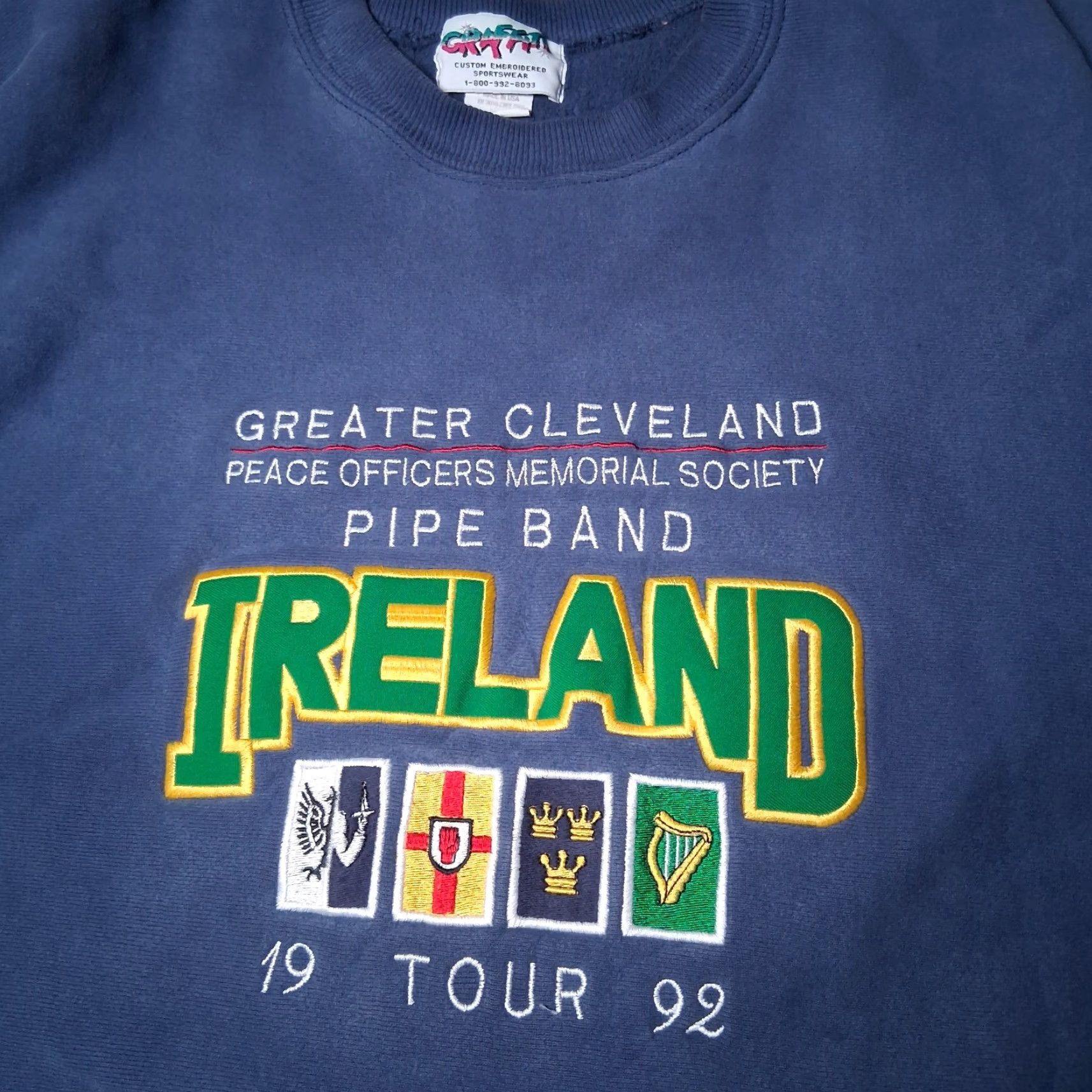 Vintage VINTAGE Graffiti Cleveland Peace Officers Memorial Society Pipe Band Sweatshirt 2X Ireland Vtg Mens Crew Neck Pullover Blue Embroidered Size US XXL / EU 58 / 5 - 2 Thumbnail