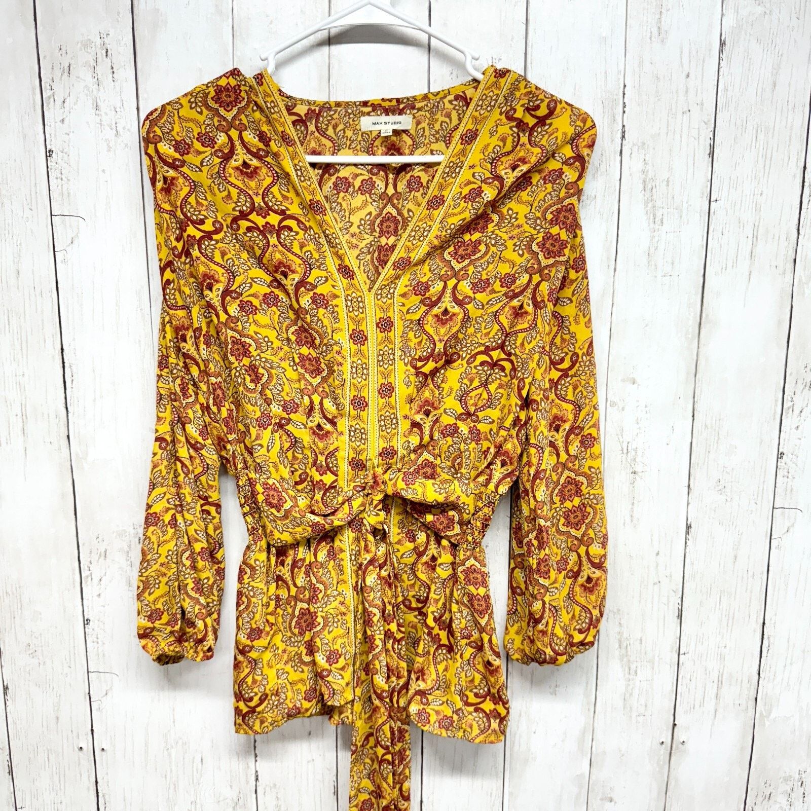 Other Max Studio Top Size Small Boho Blouse Deep V Neck Tie Waist Size S / US 4 / IT 40 - 1 Thumbnail