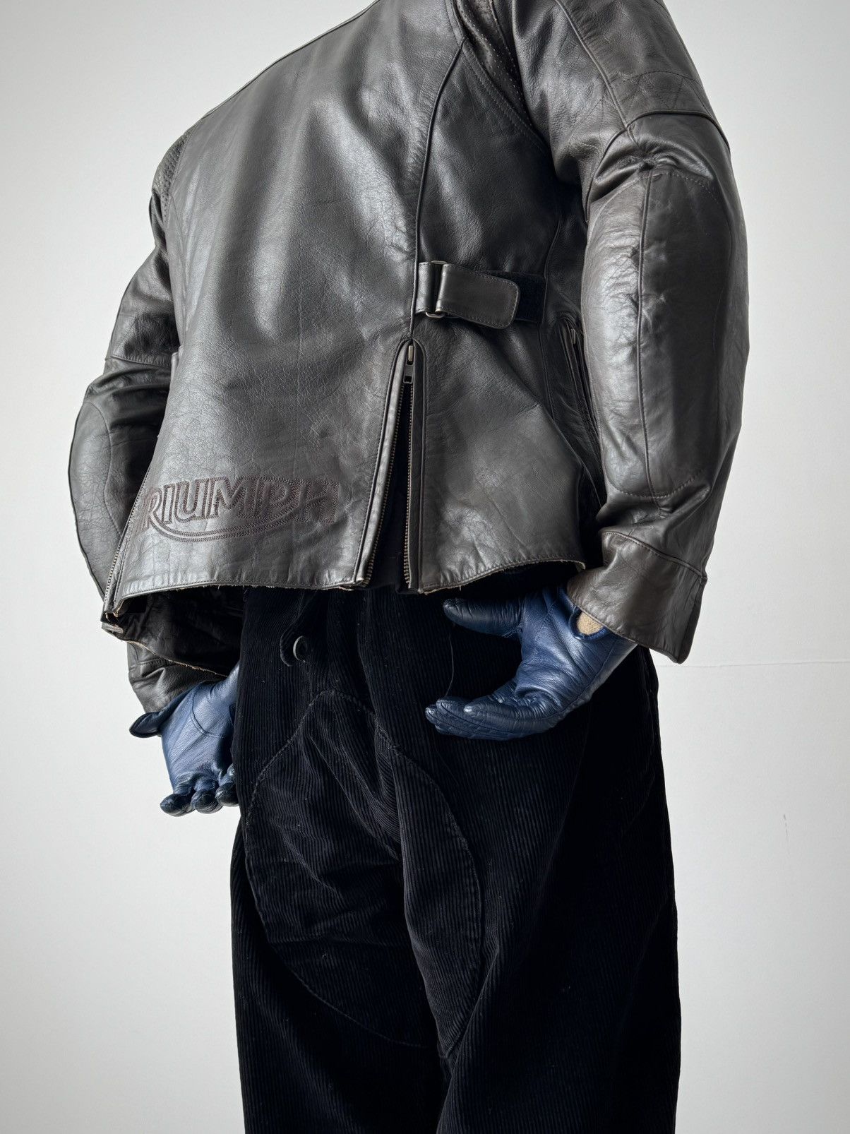 Other Triumph Moto Protective Leather Jacket Size US S / EU 44-46 / 1 - 2 Thumbnail