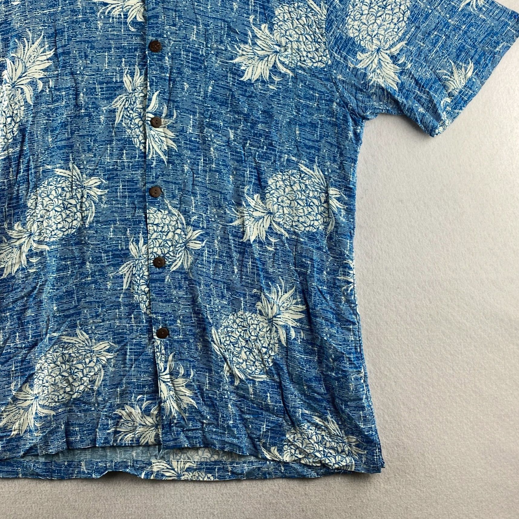 Vintage High Surf Hawaiian Shirt Mens XL Blue Pineapple Button Up Wooden Buttons Rayon Size US XL / EU 56 / 4 - 3 Thumbnail