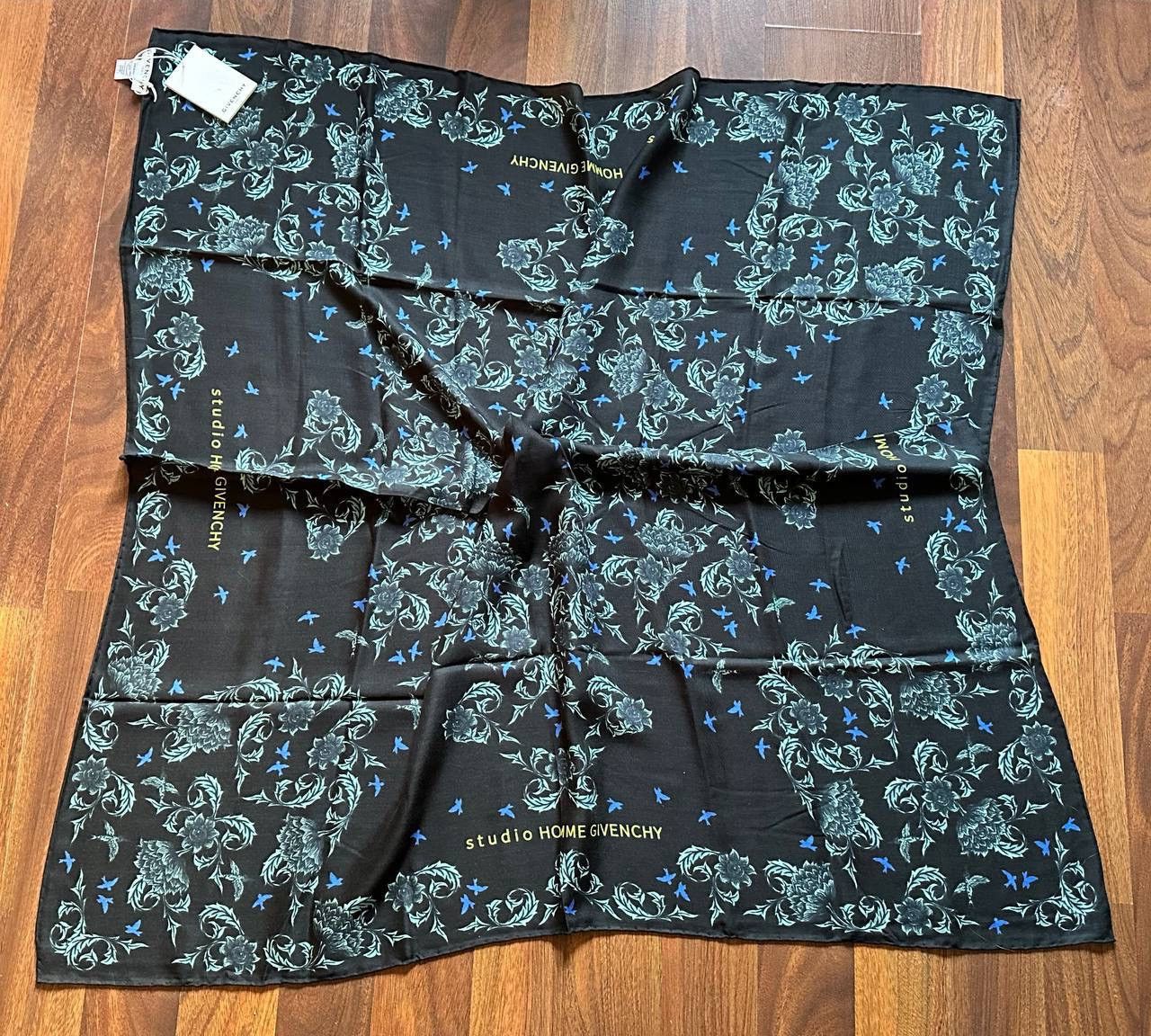 Givenchy Givenchy Studio Homme Scarf Modal-Cashmere print logo New Size ONE SIZE - 1 Thumbnail