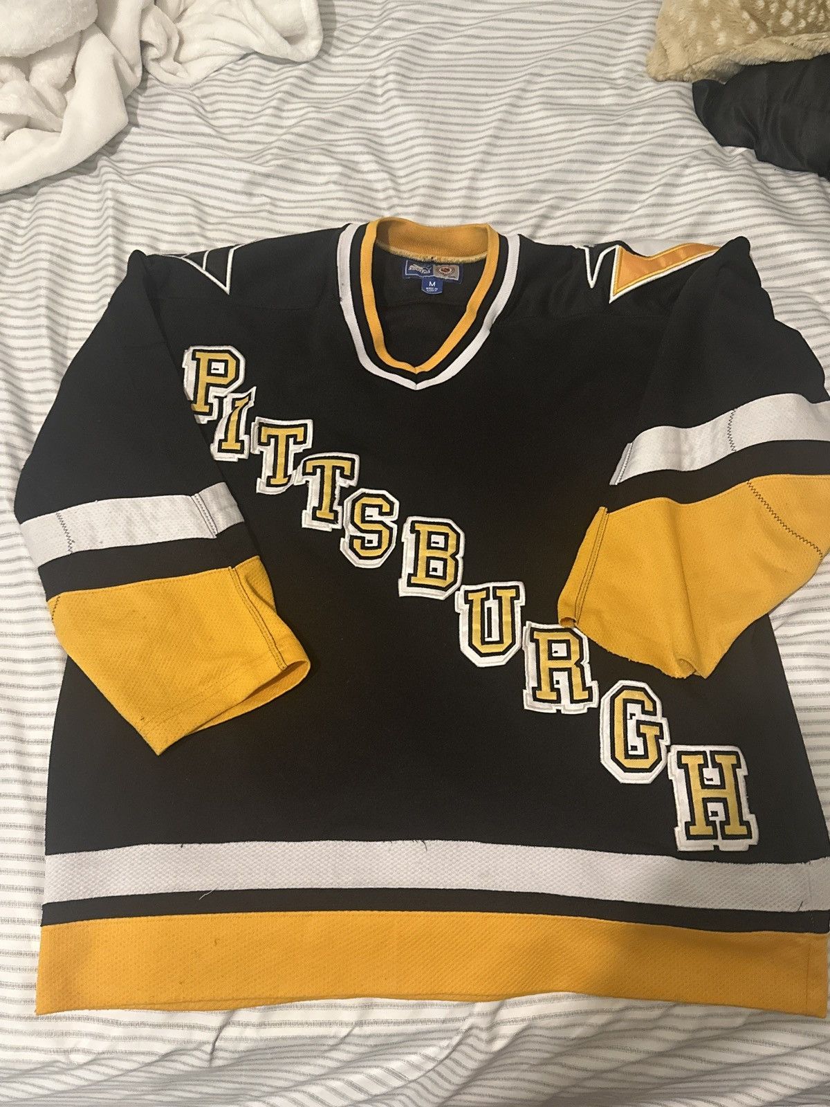 Vintage Vintage Pittsburg Hockey Jersey Size US M / EU 48-50 / 2 - 2 Thumbnail